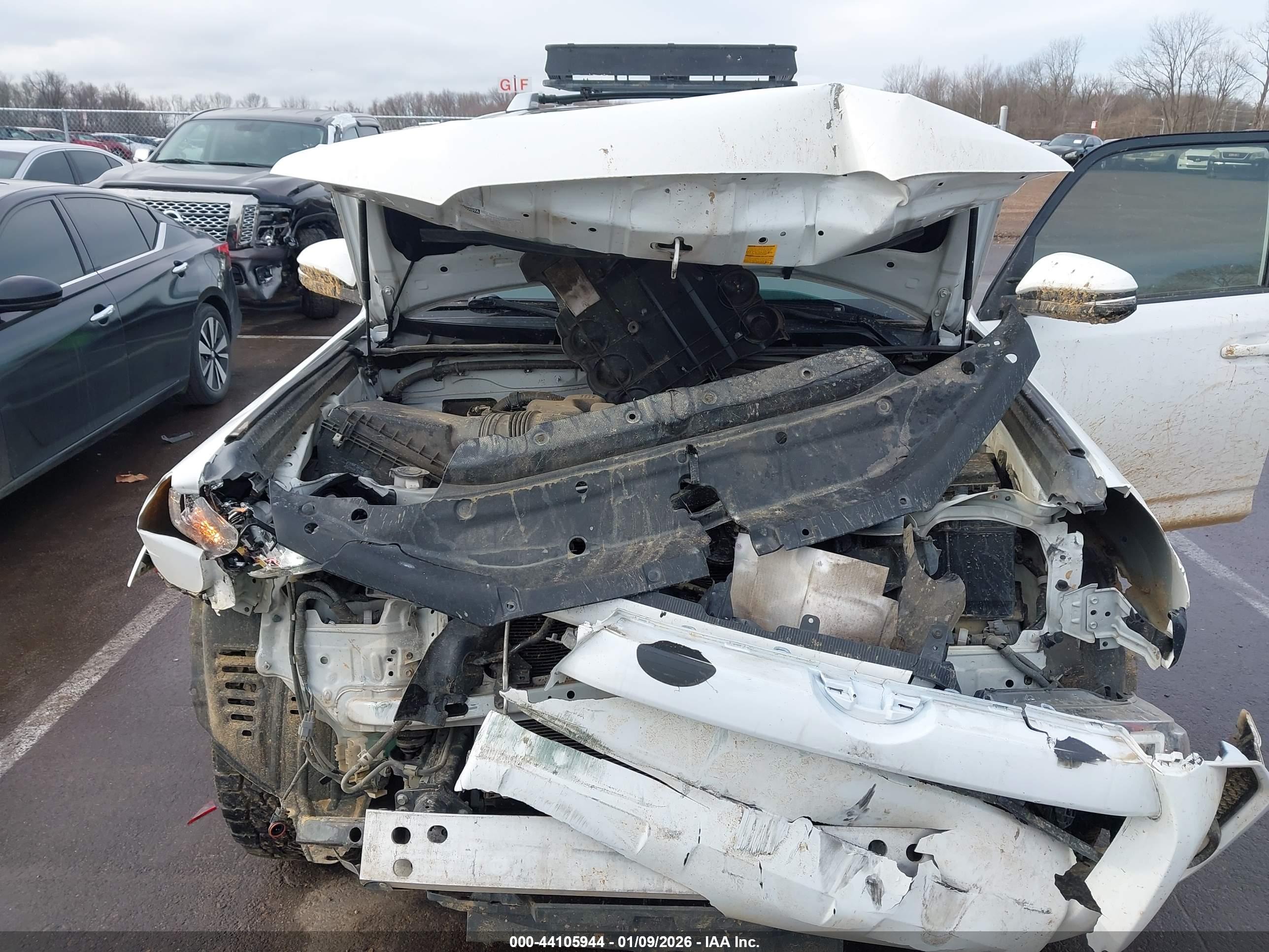 TOYOTA 4RUNNER image 6