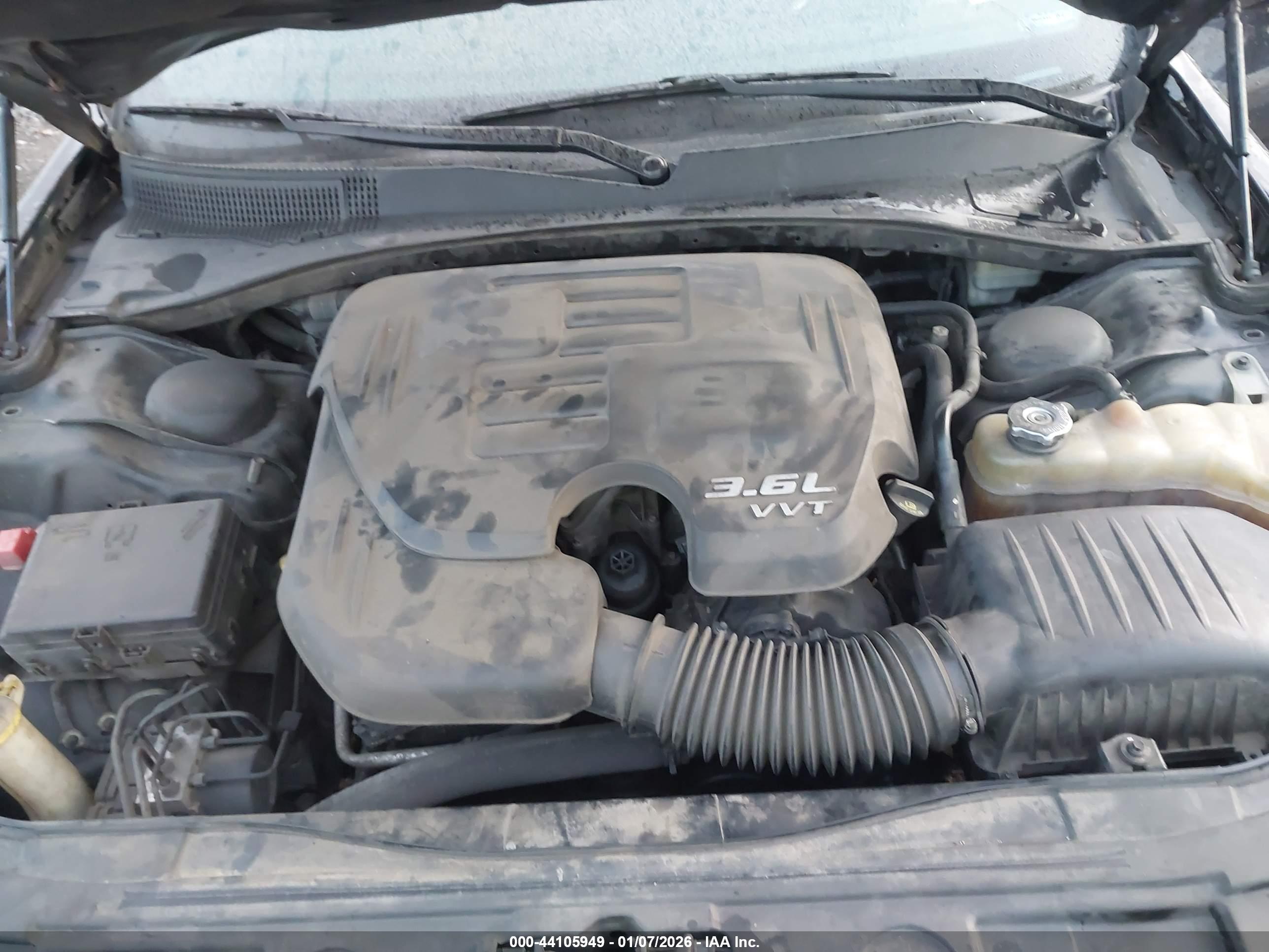 CHRYSLER 300 image 10