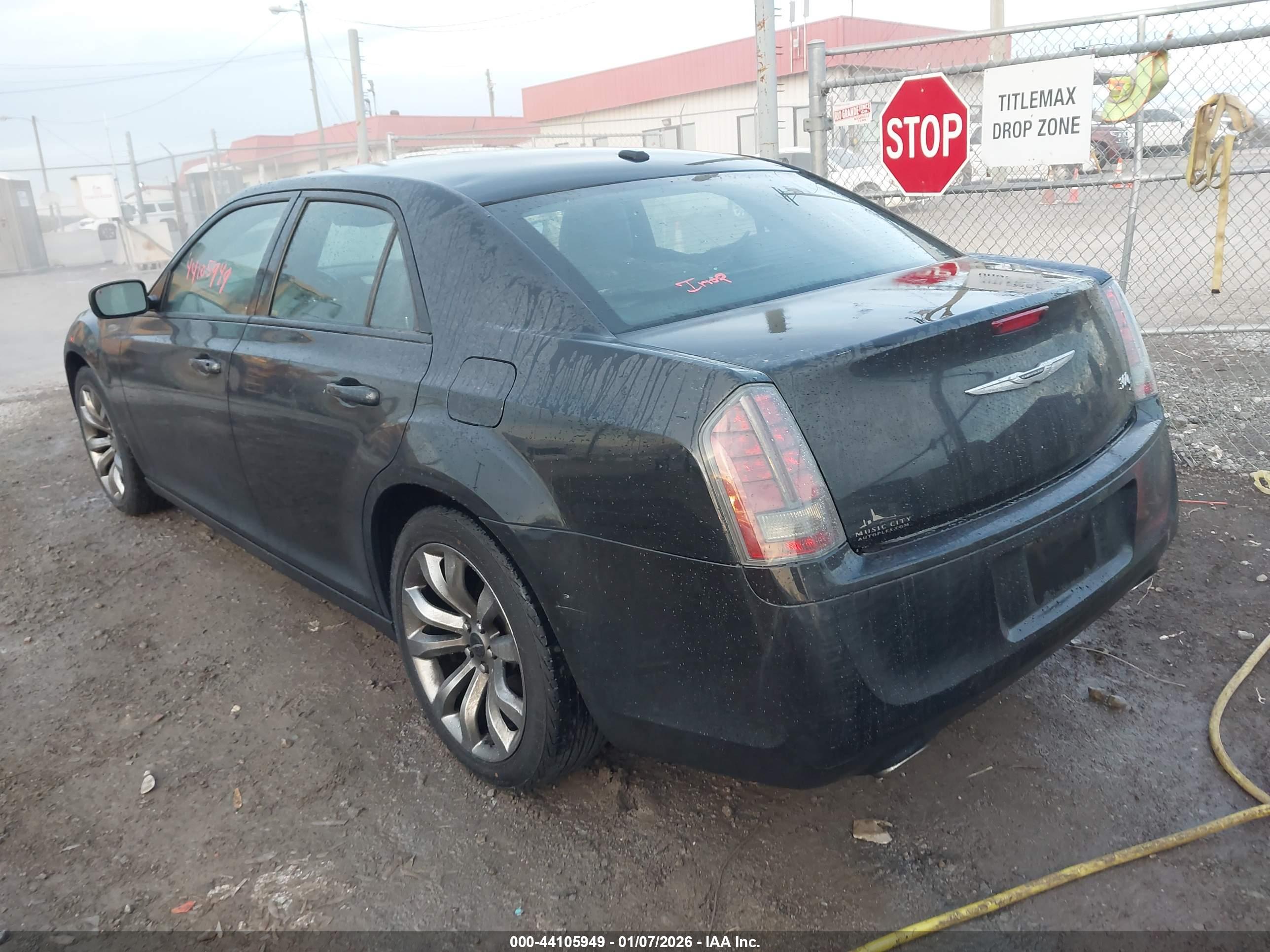 CHRYSLER 300 image 3