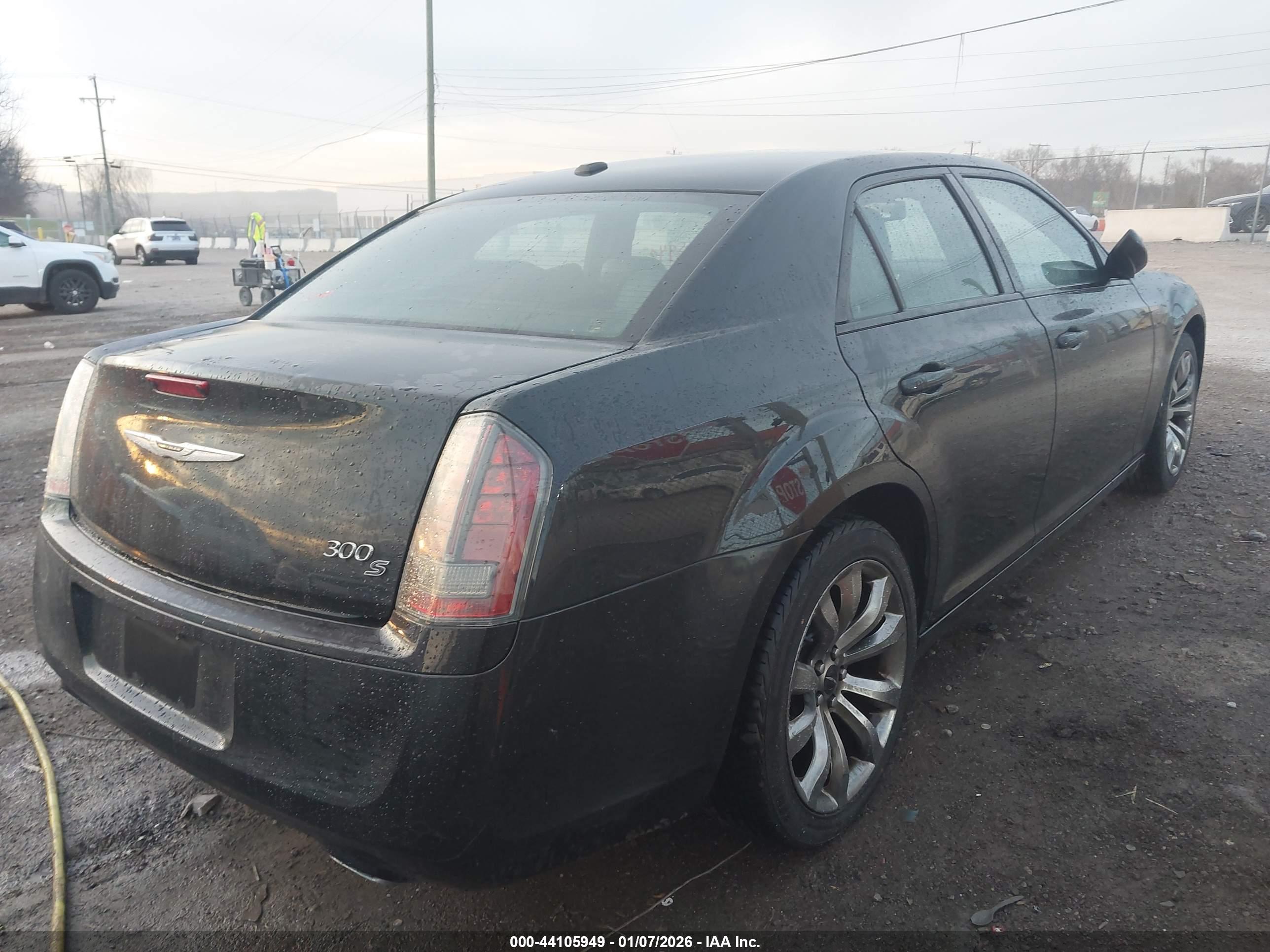 CHRYSLER 300 image 4