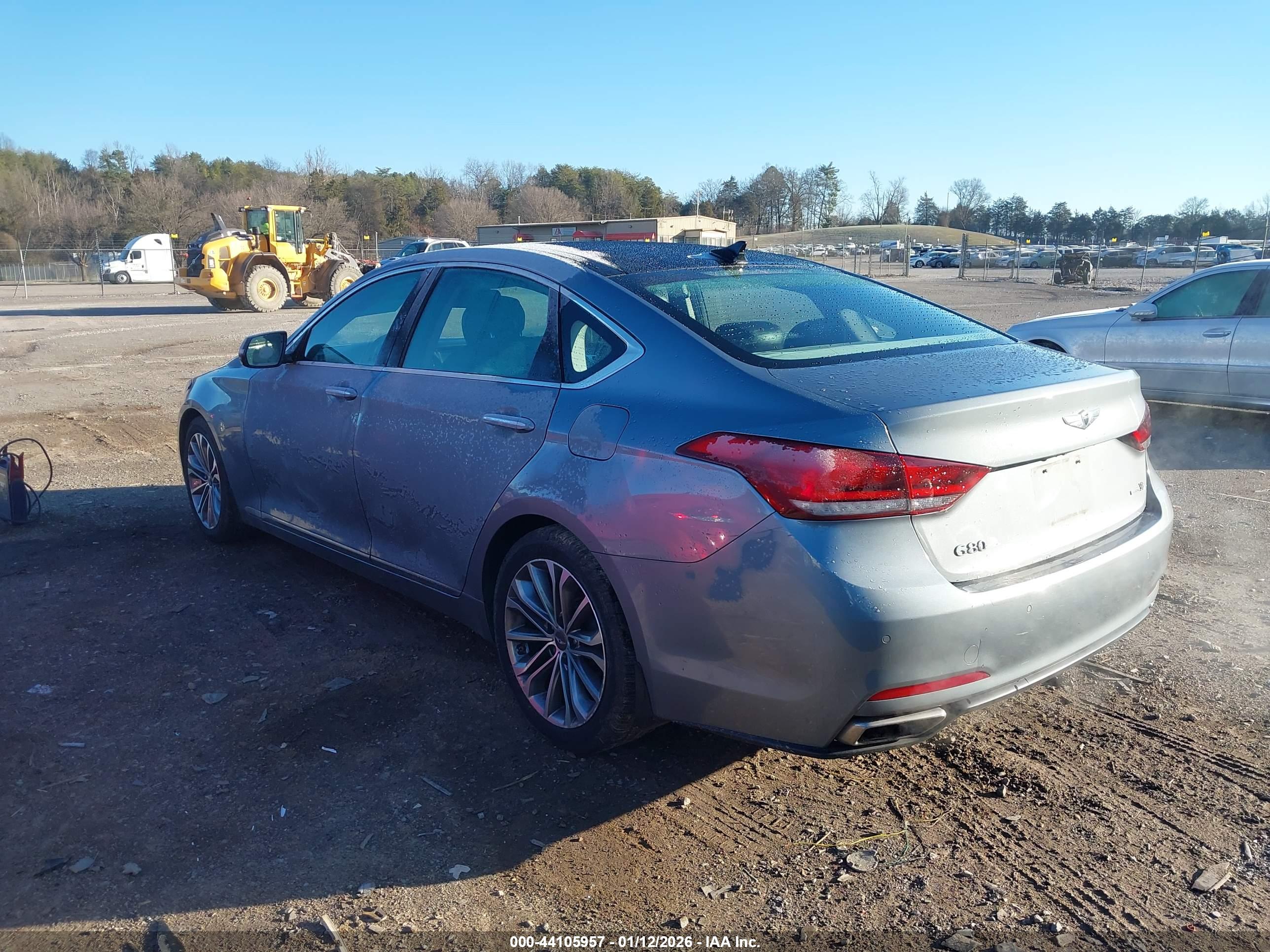 HYUNDAI GENESIS image 3