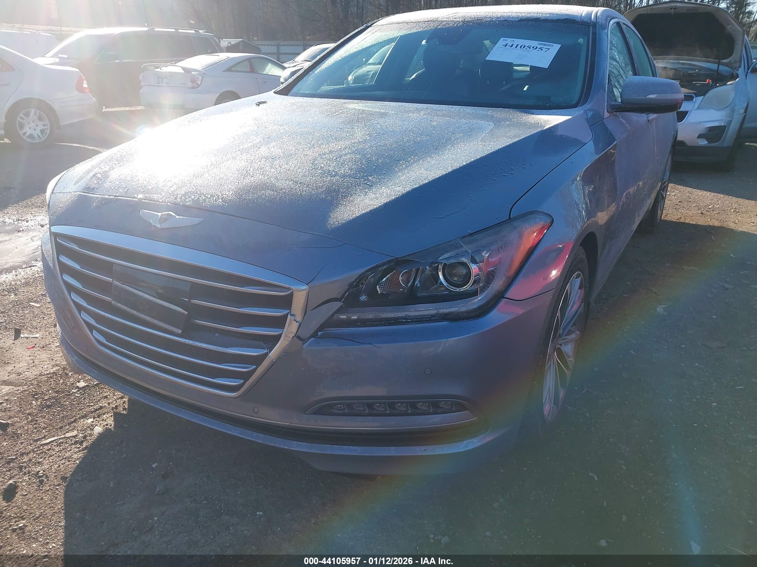 HYUNDAI GENESIS image 6