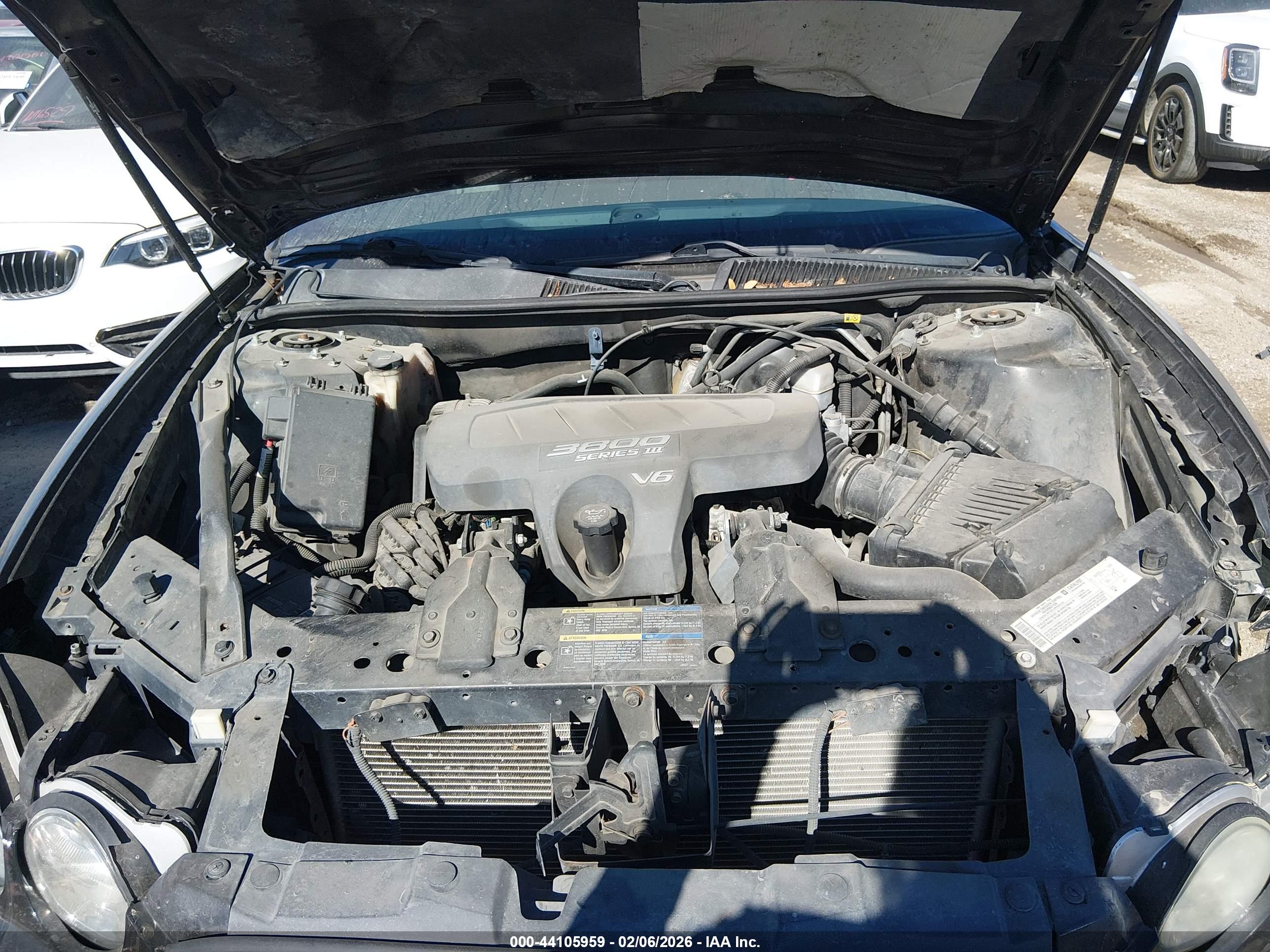 BUICK LACROSSE image 10