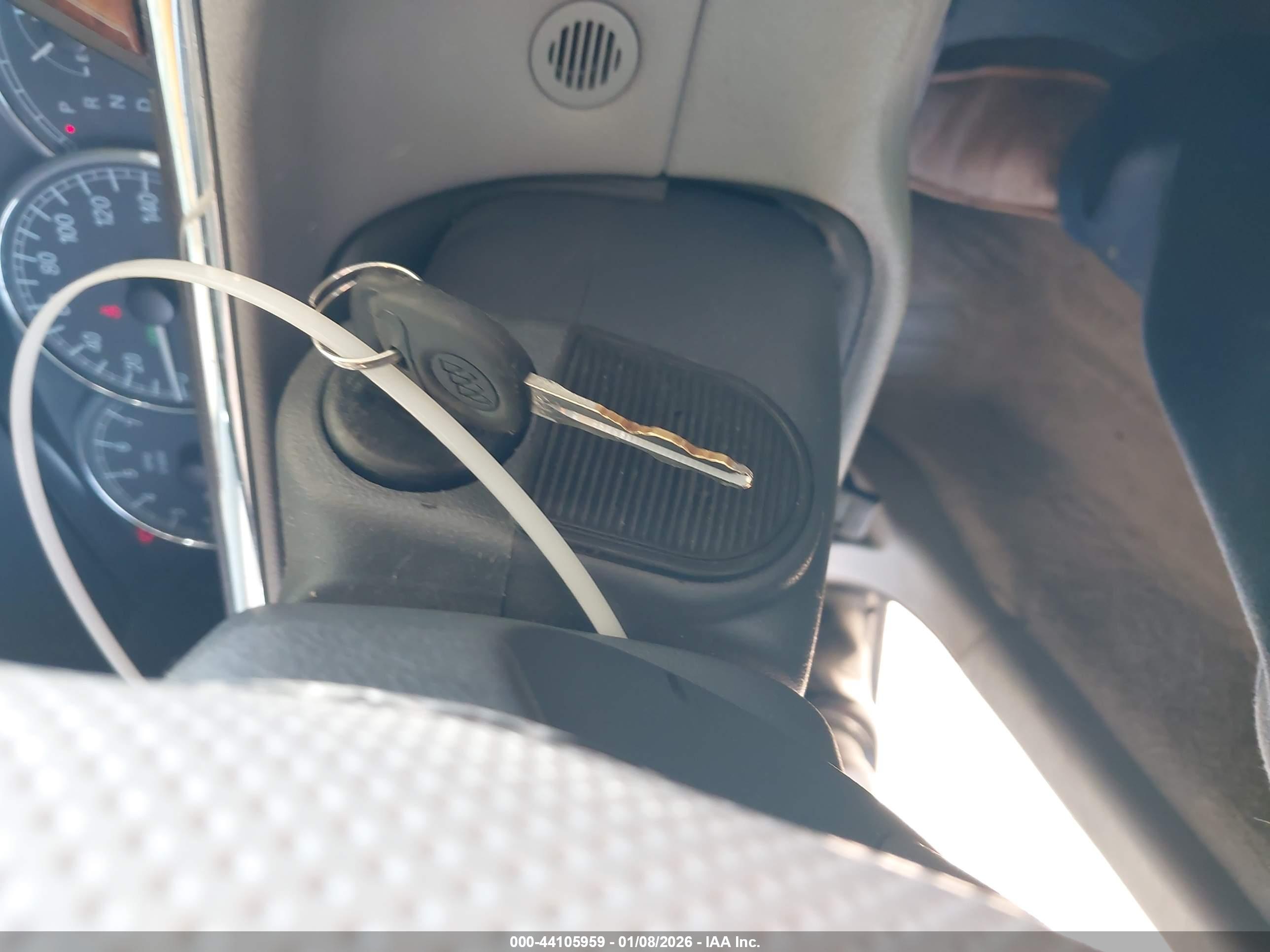 BUICK LACROSSE image 11