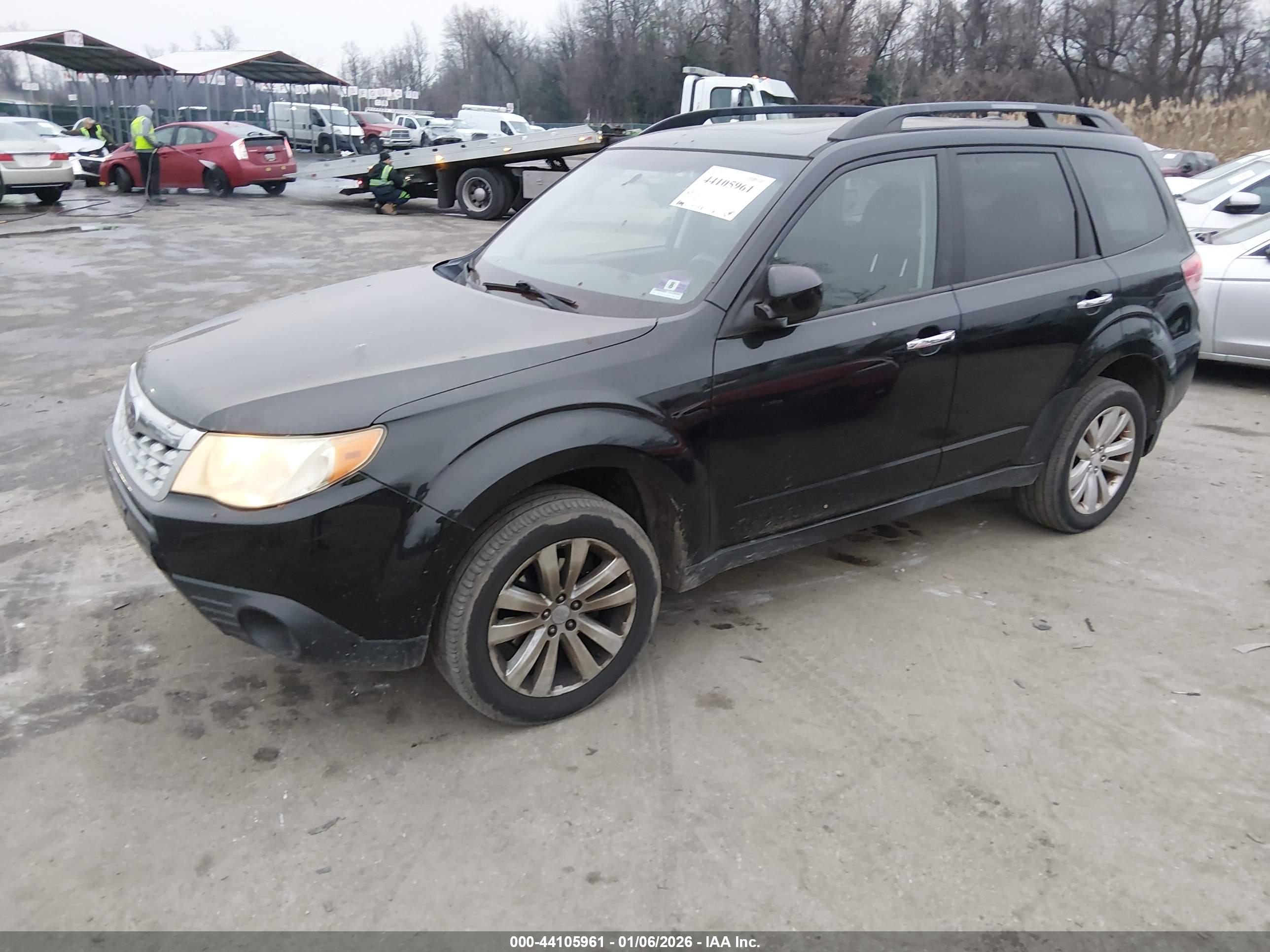 SUBARU FORESTER image 2