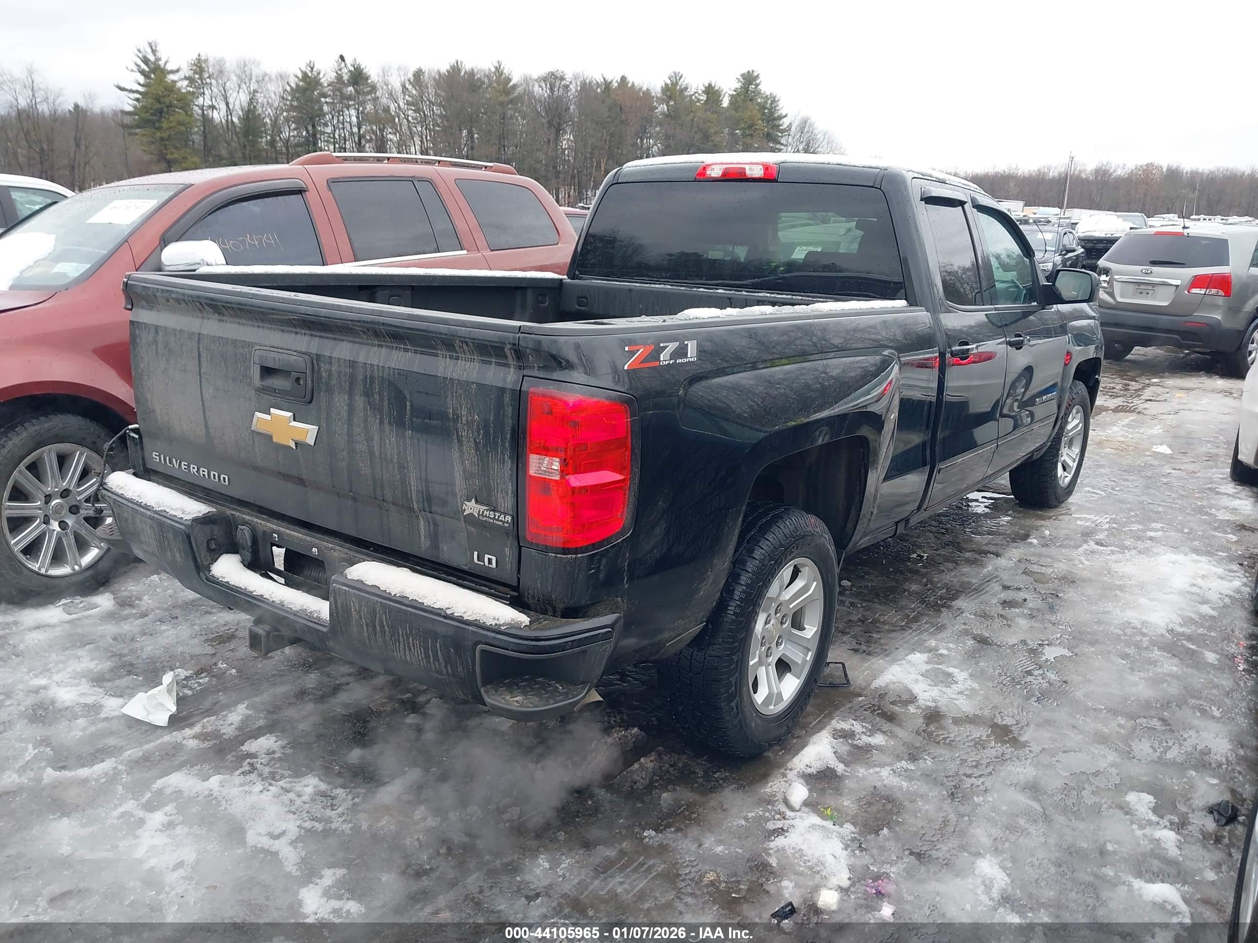 CHEVROLET SILVERADO image 4