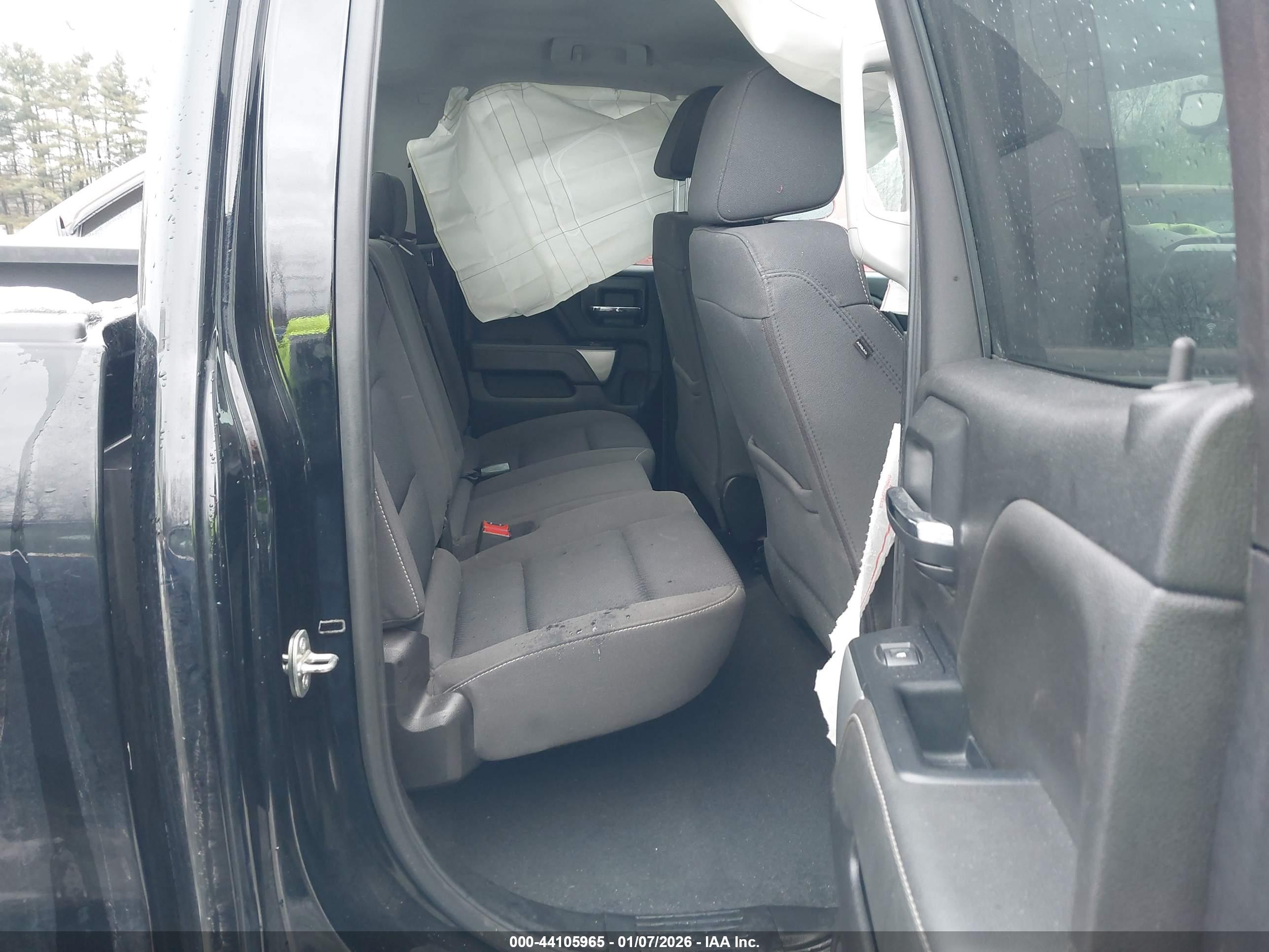 CHEVROLET SILVERADO image 8