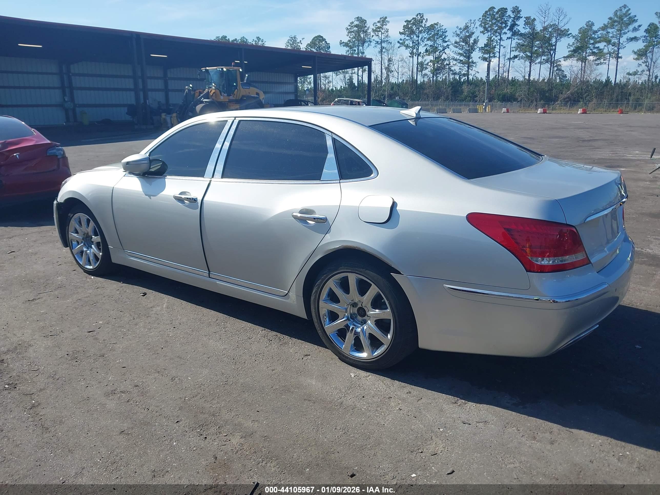 HYUNDAI EQUUS image 3