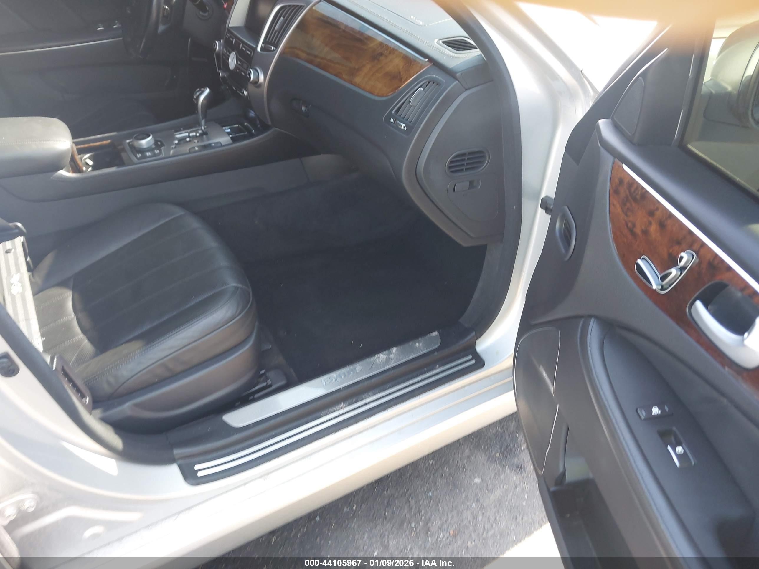 HYUNDAI EQUUS image 5