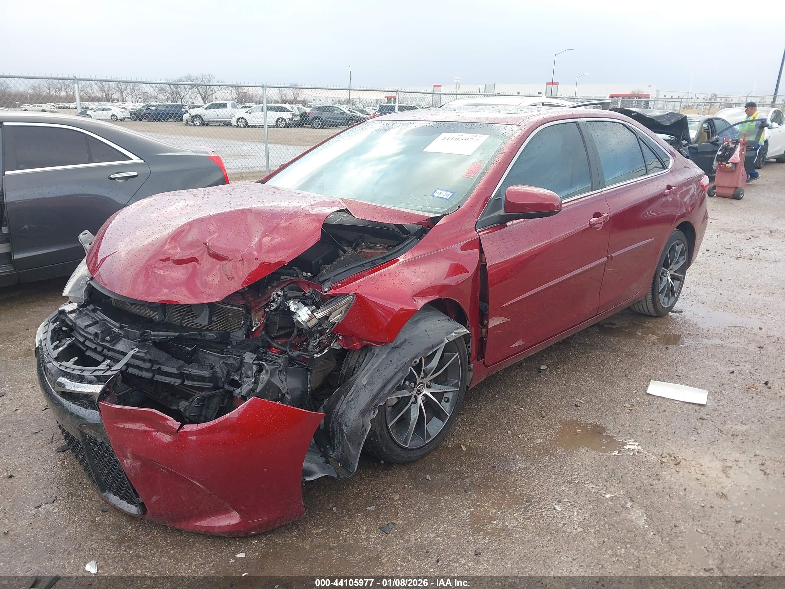 TOYOTA CAMRY image 2