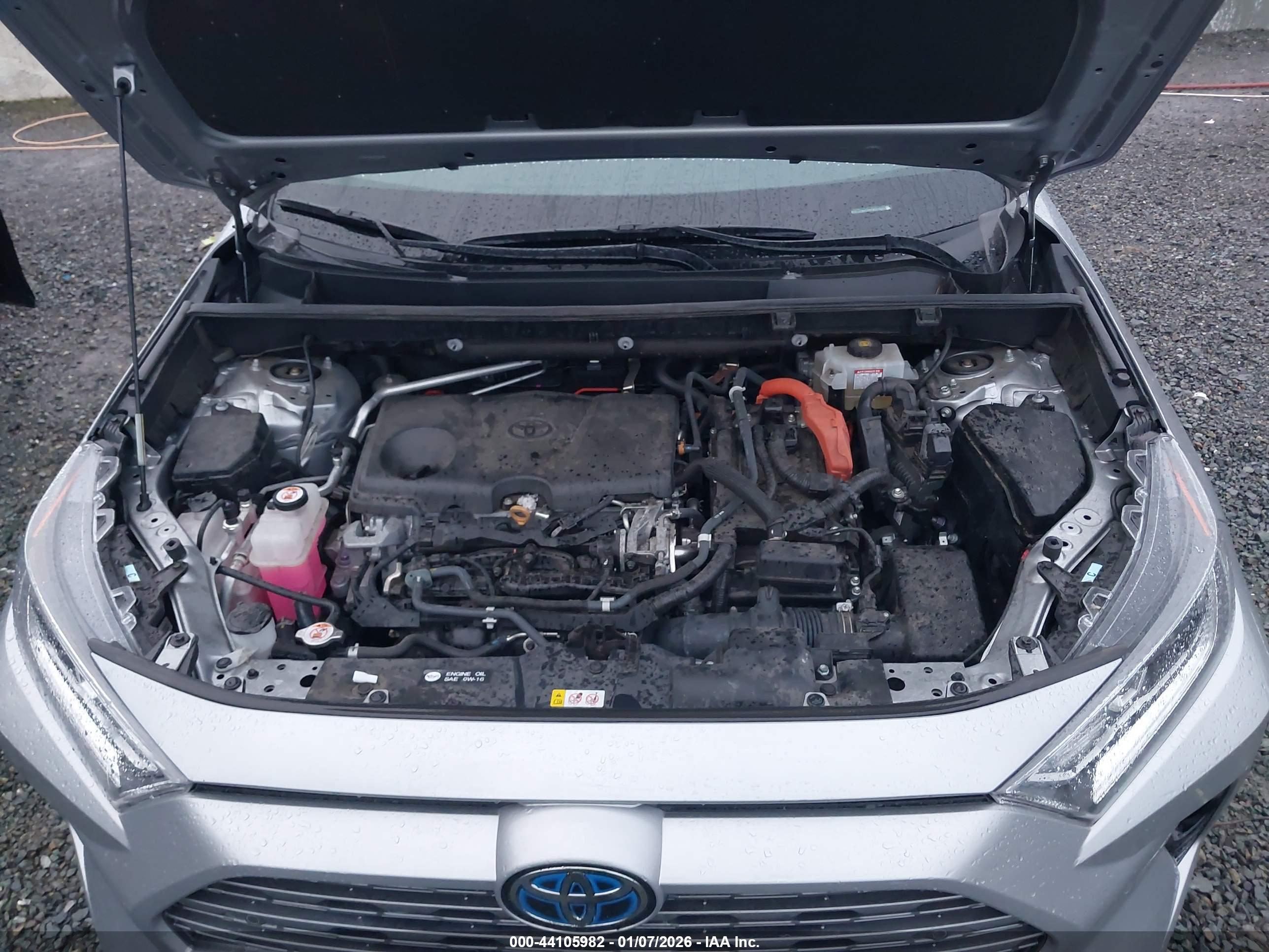 TOYOTA RAV4 image 10