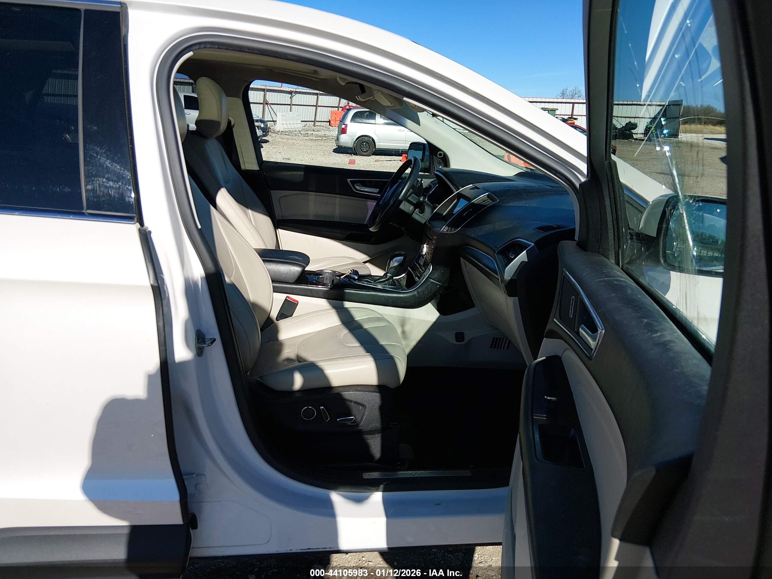 FORD EDGE image 5