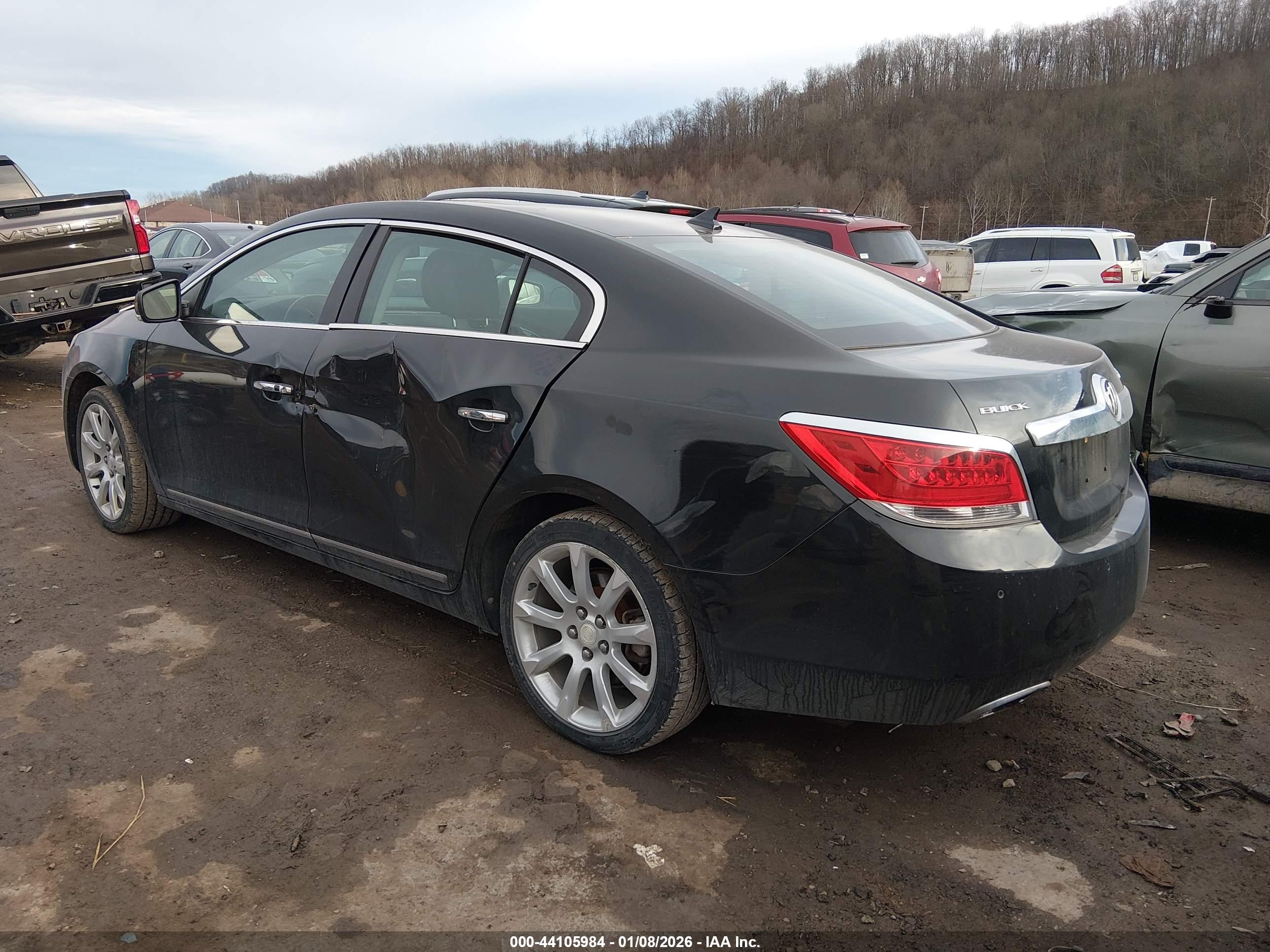BUICK LACROSSE image 3