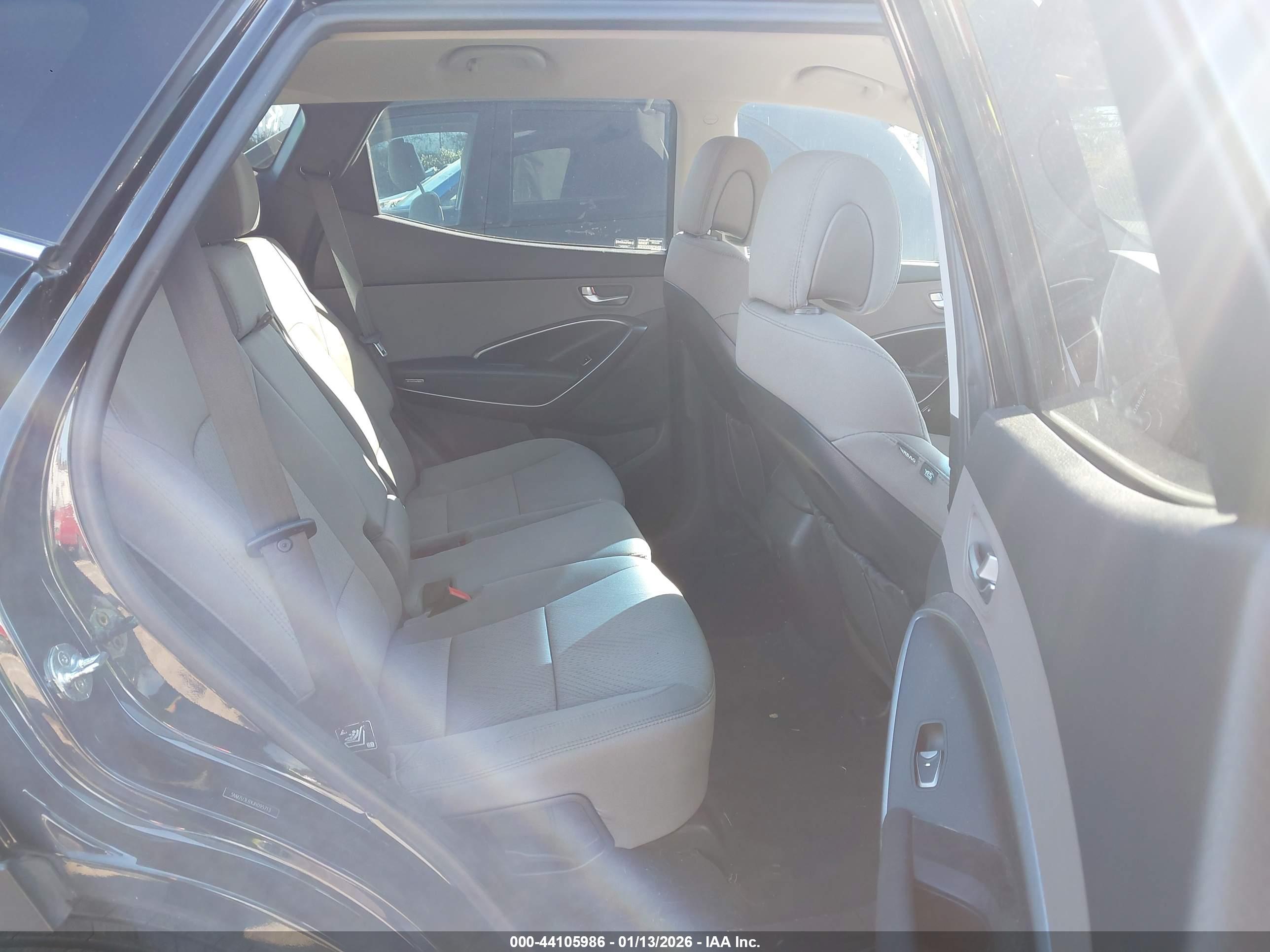 HYUNDAI SANTA image 8