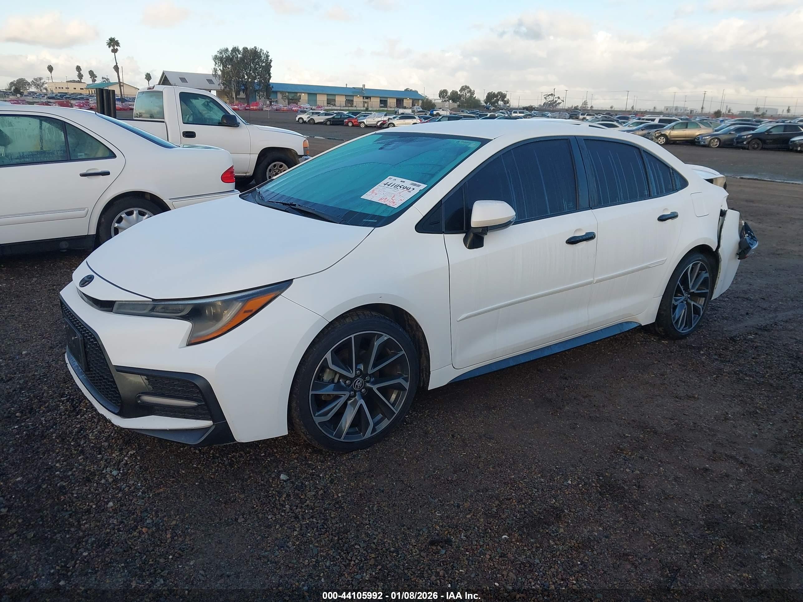 TOYOTA COROLLA image 2
