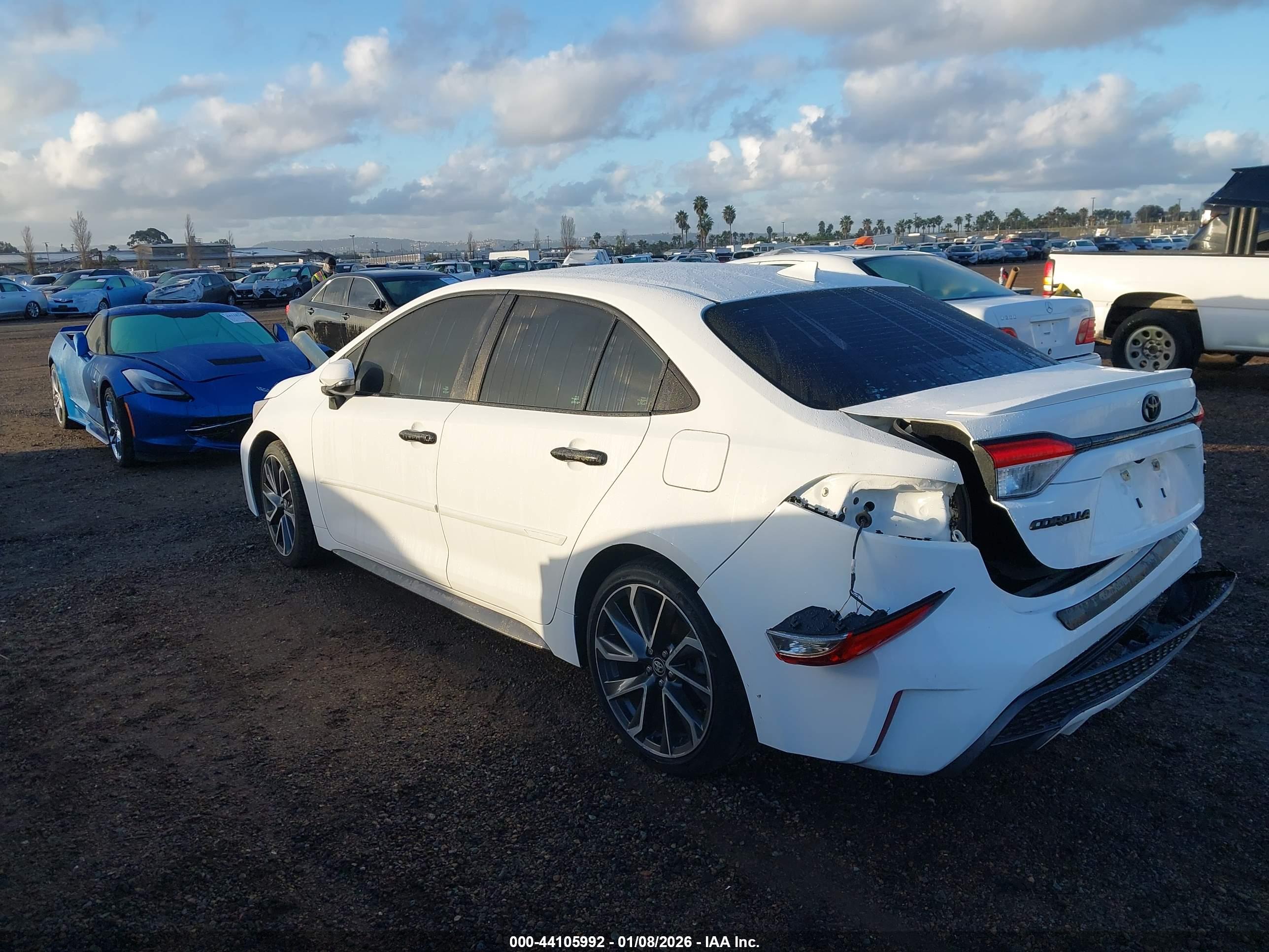 TOYOTA COROLLA image 3