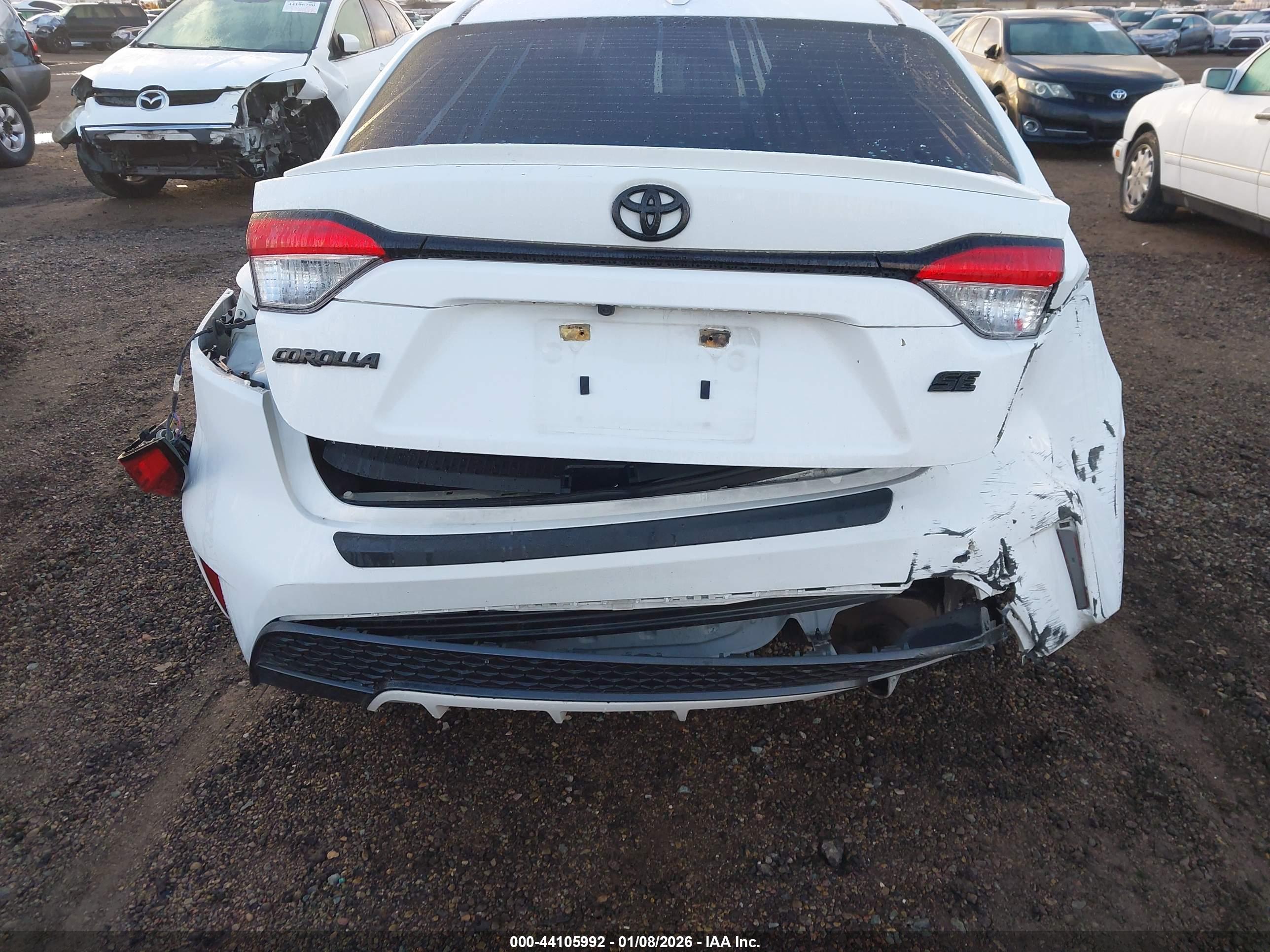 TOYOTA COROLLA image 6