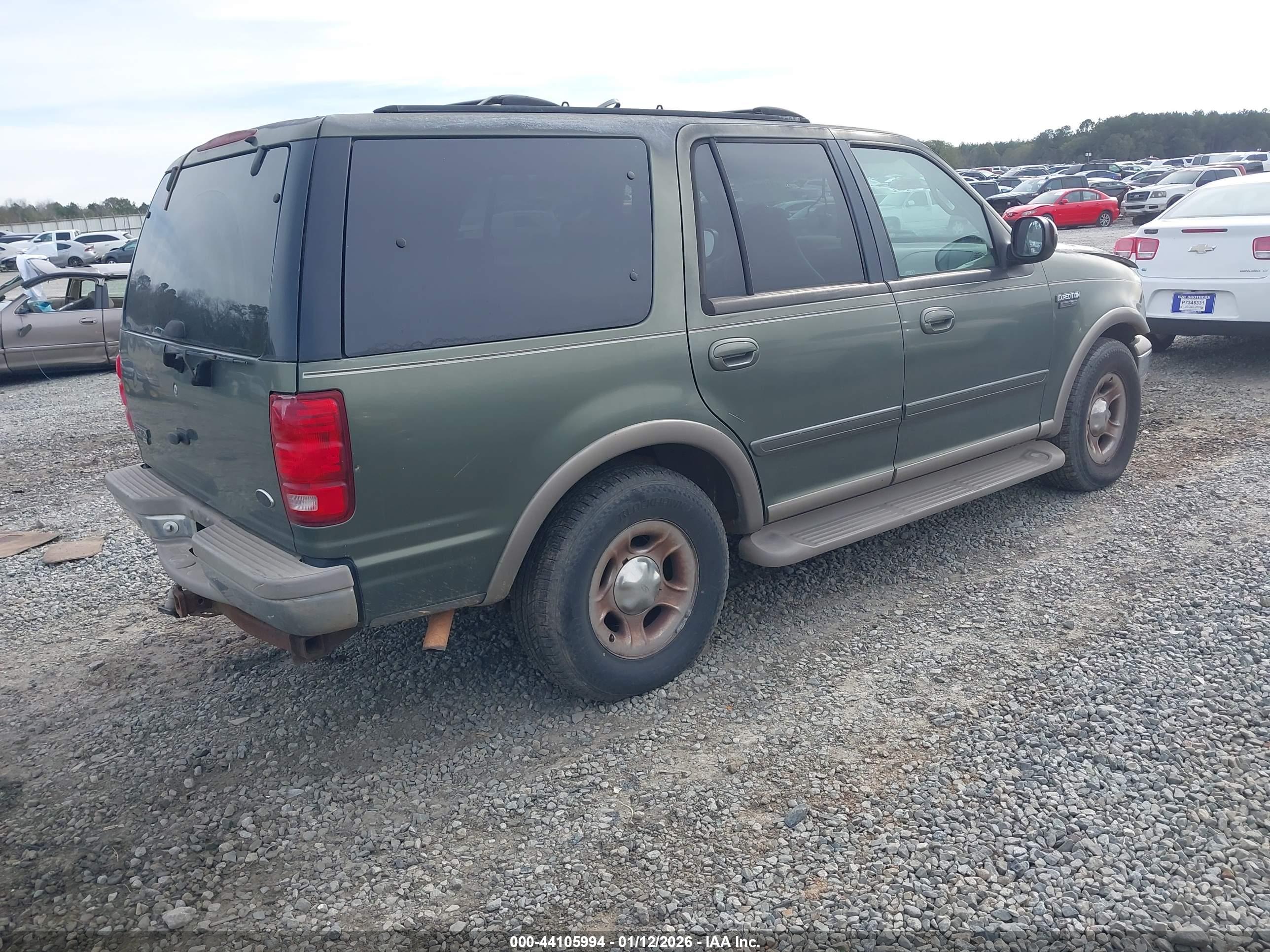 FORD EXPEDITION image 4