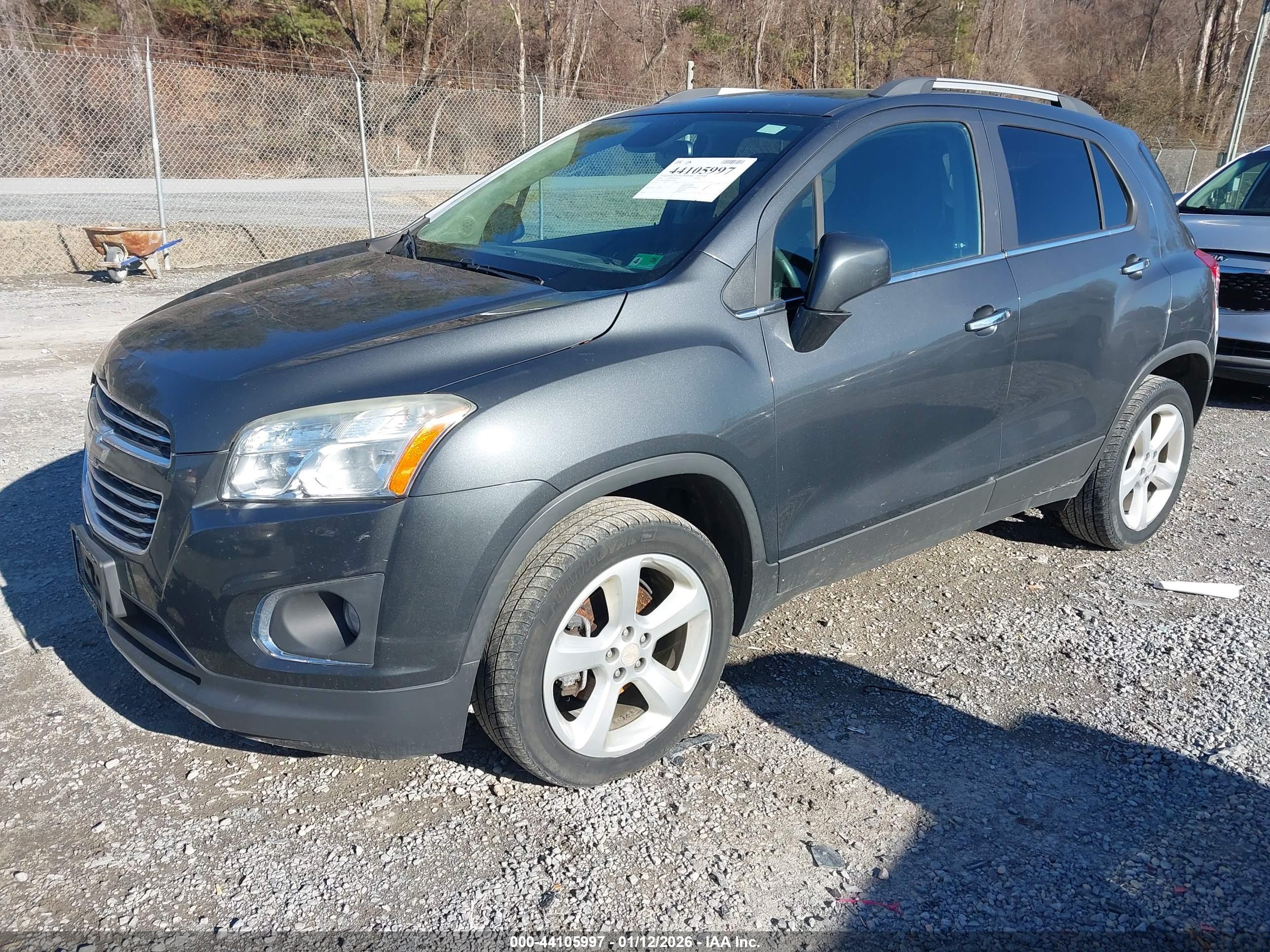 CHEVROLET TRAX image 2