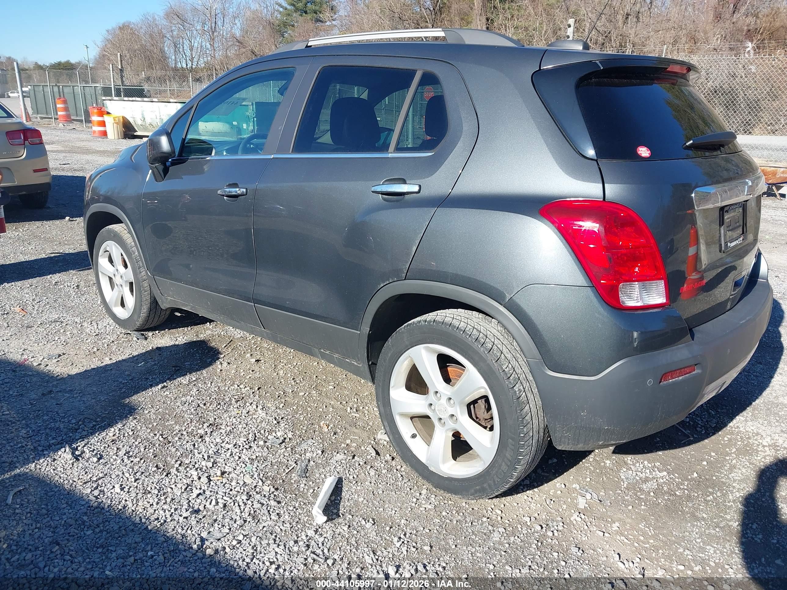 CHEVROLET TRAX image 3