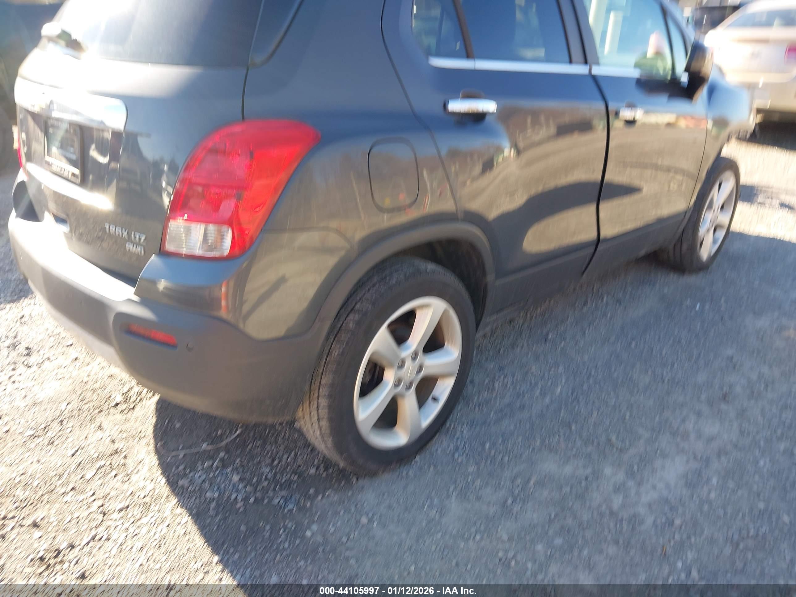 CHEVROLET TRAX image 4