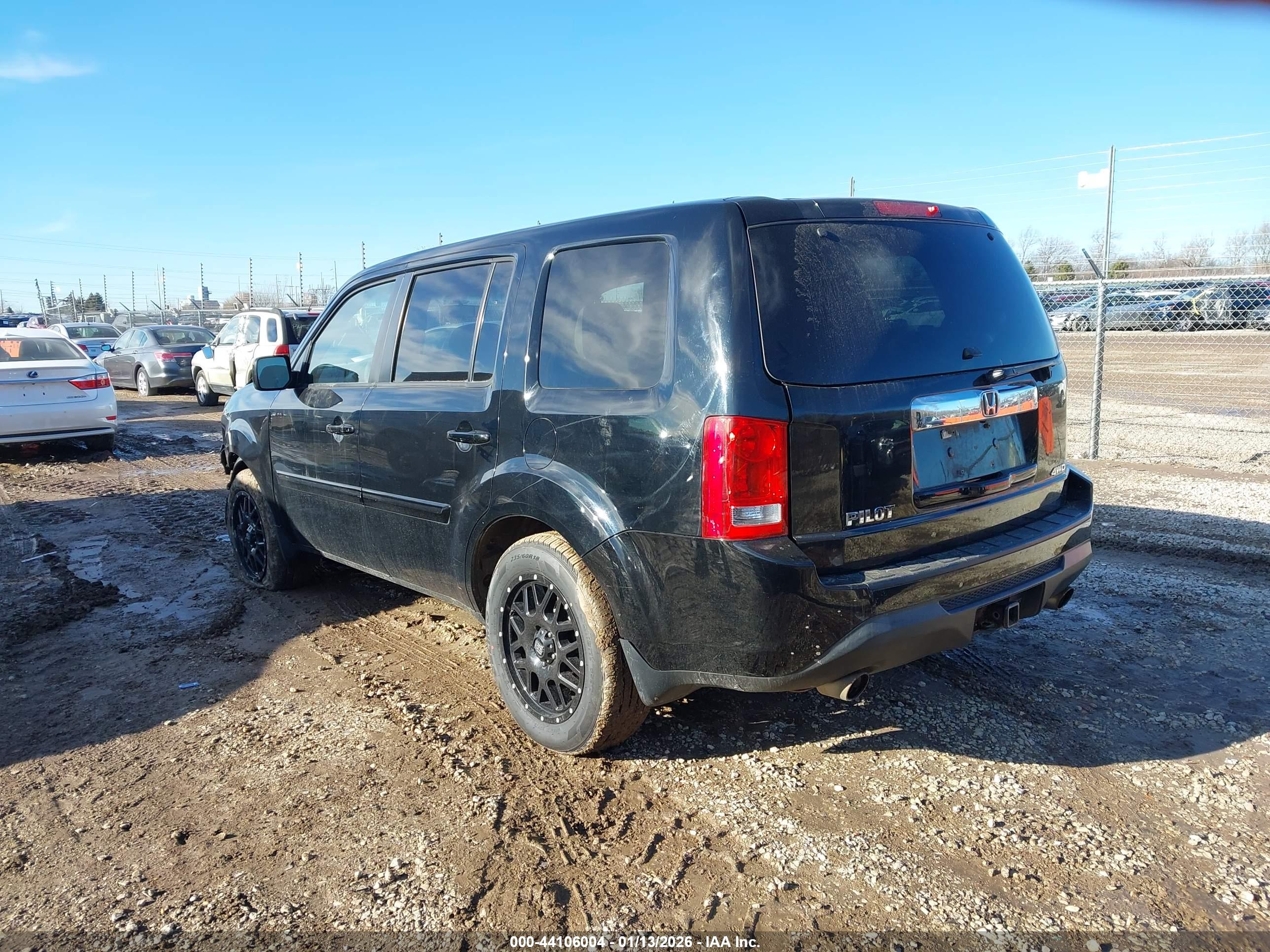 HONDA PILOT image 3