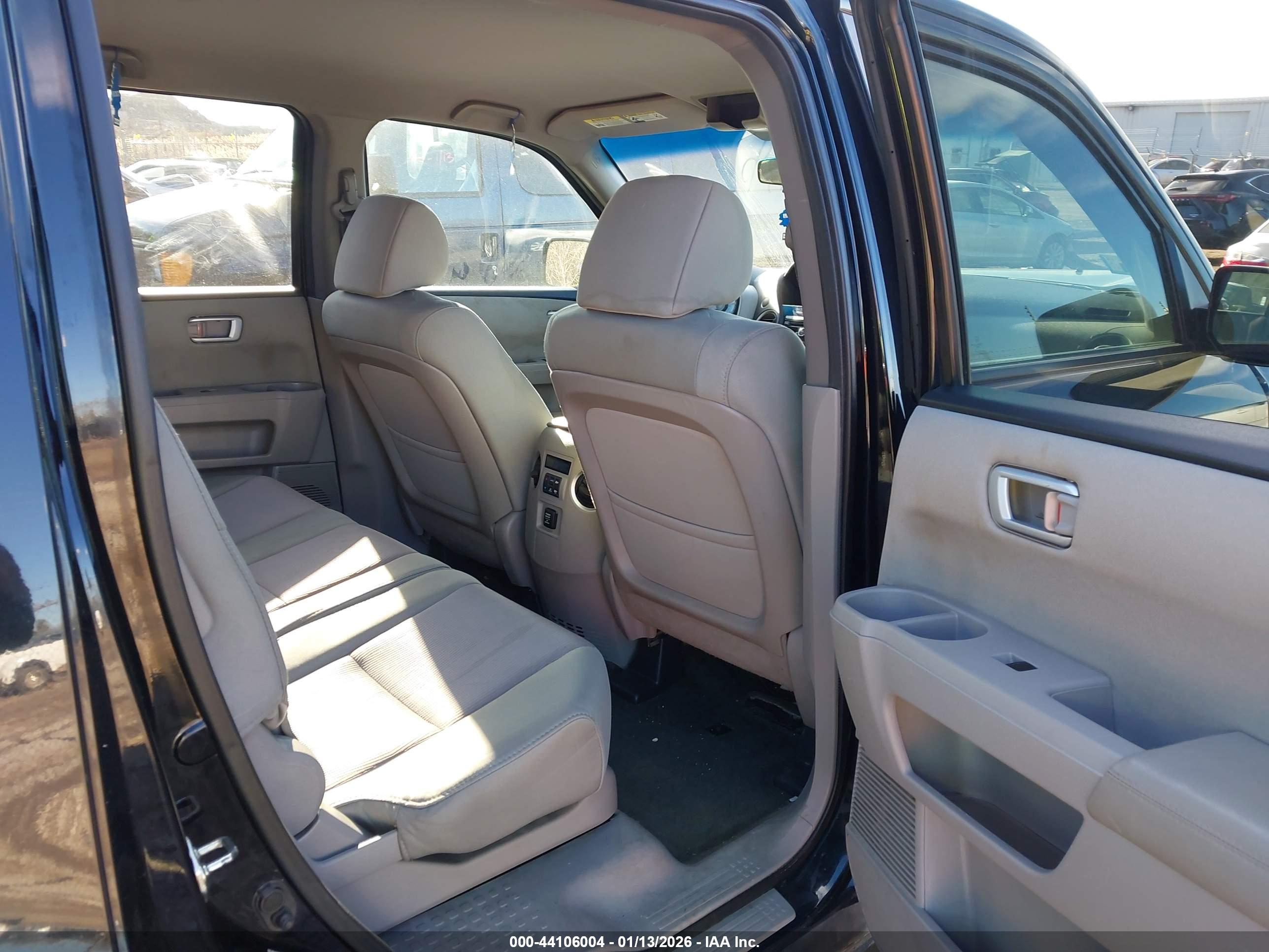 HONDA PILOT image 8
