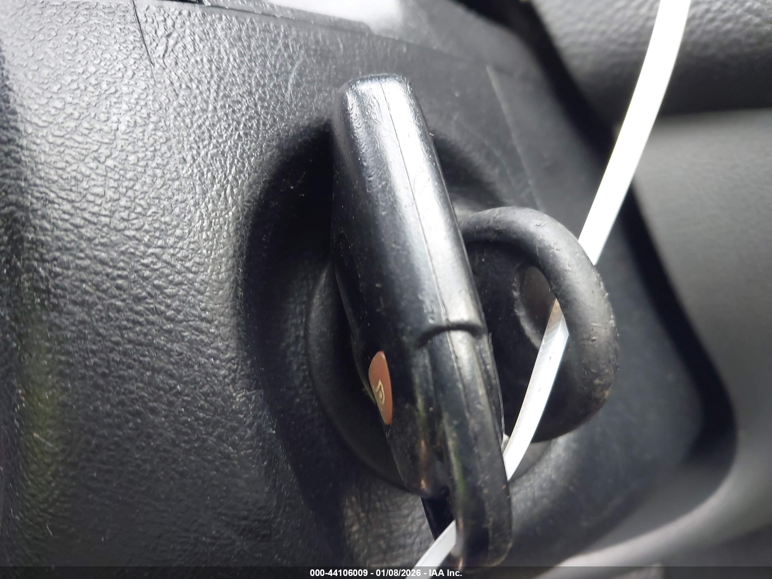HYUNDAI ELANTRA image 11