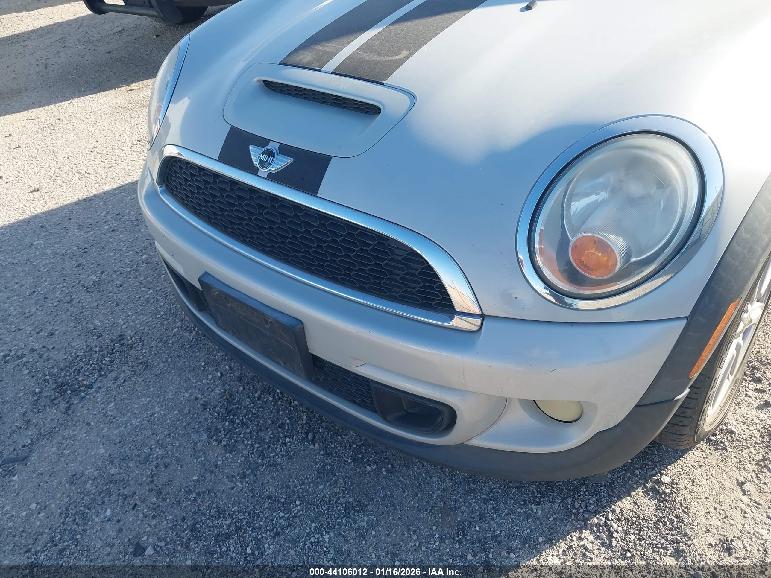 MINI COOPER image 6