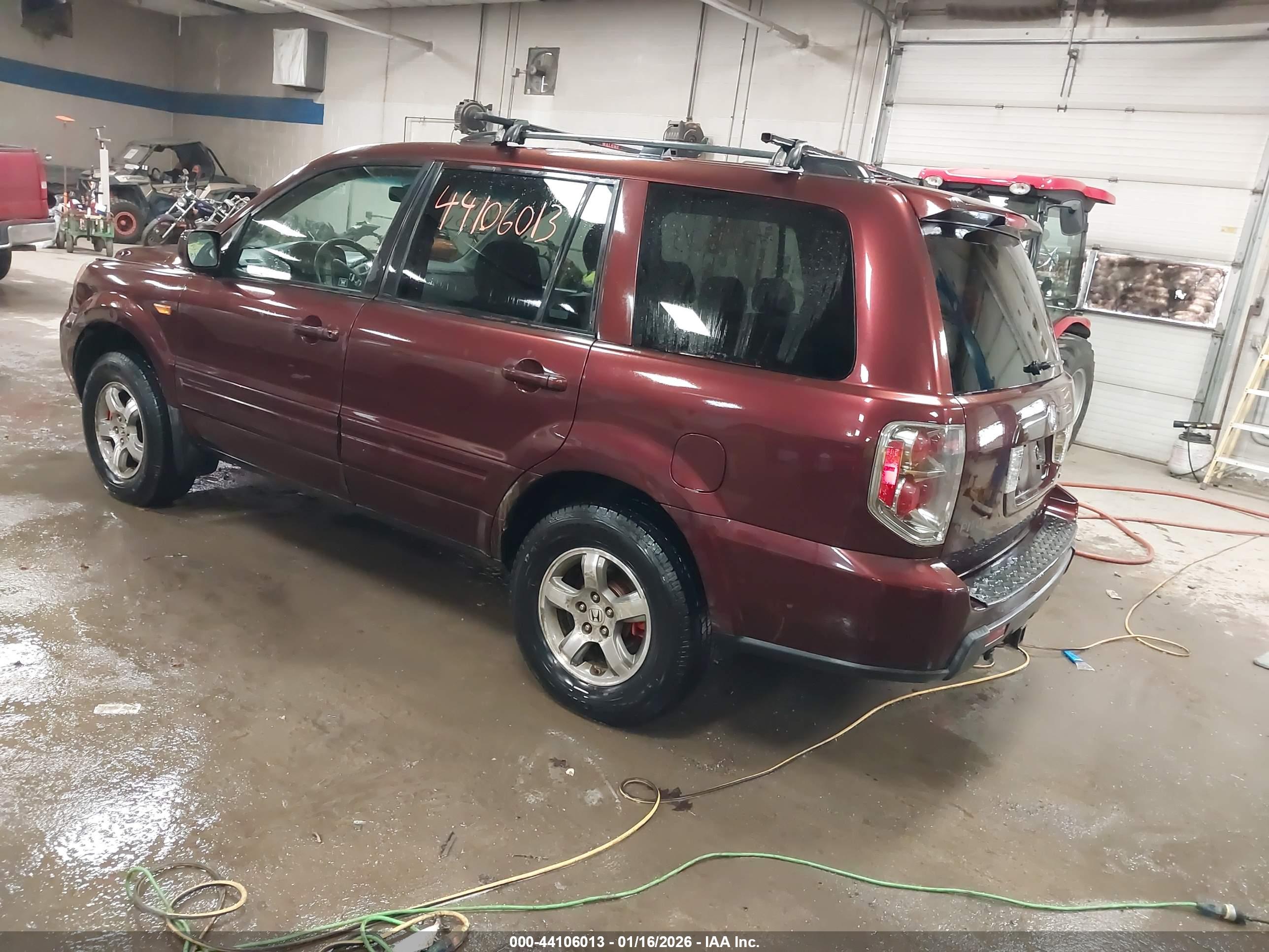 HONDA PILOT image 3