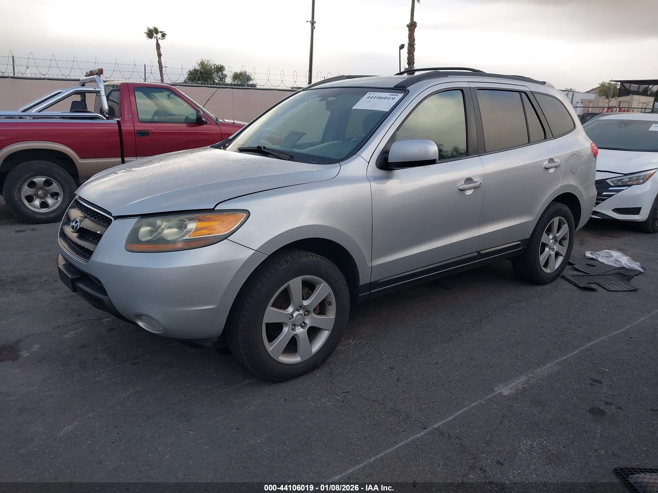 HYUNDAI SANTA image 2