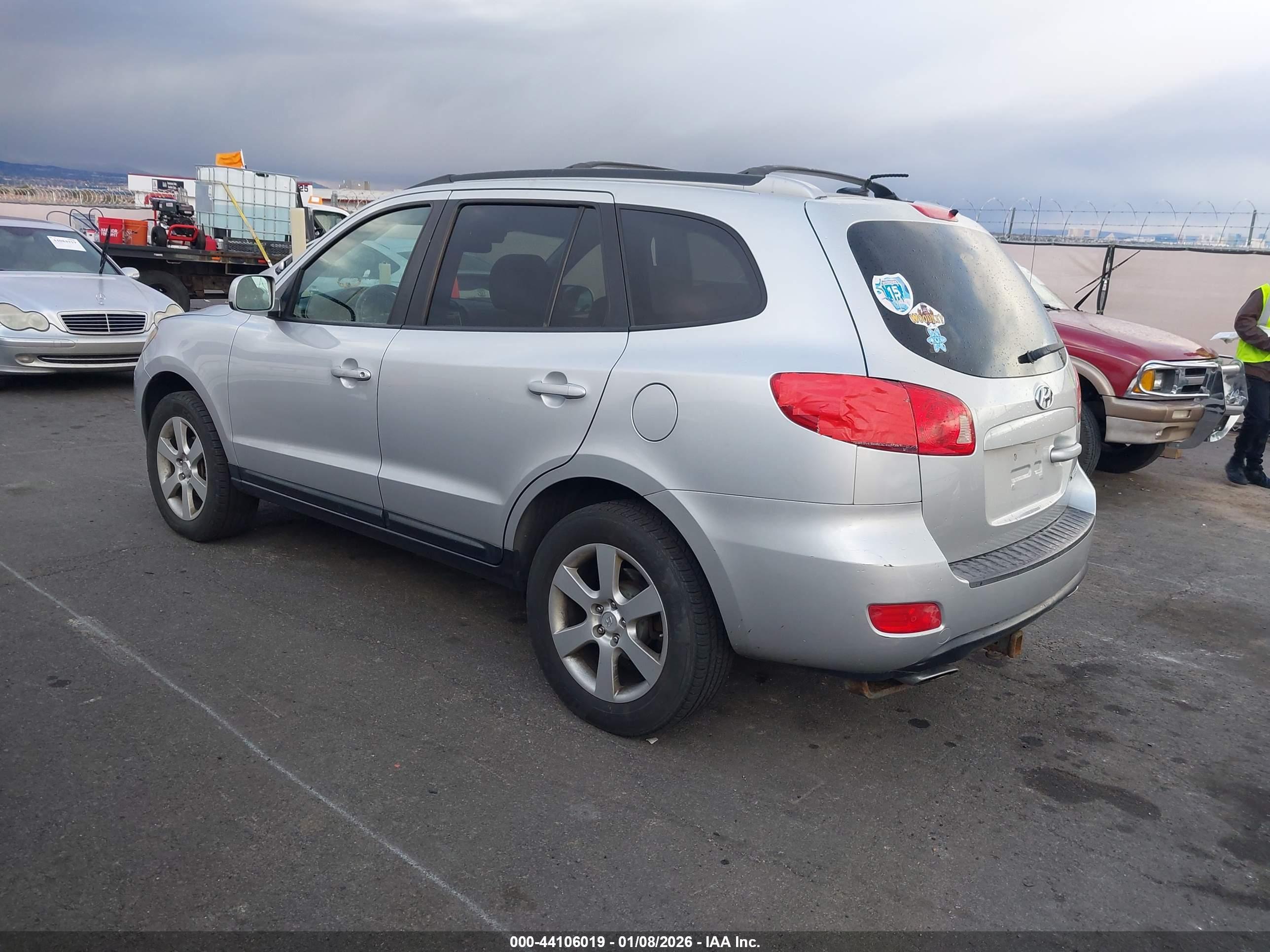 HYUNDAI SANTA image 3