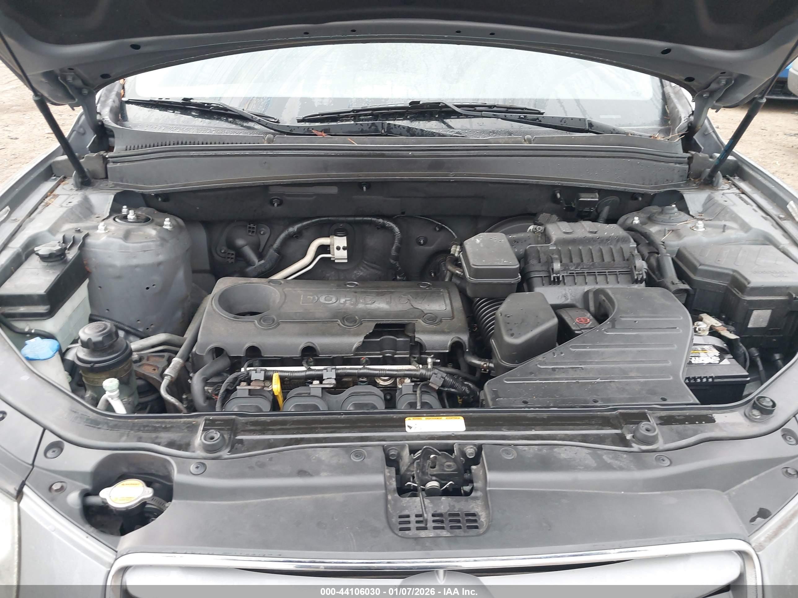 HYUNDAI SANTA image 10