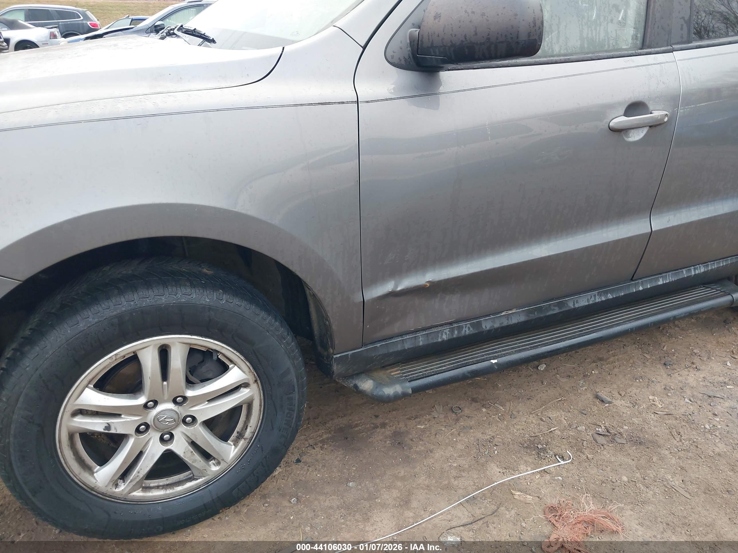 HYUNDAI SANTA image 6