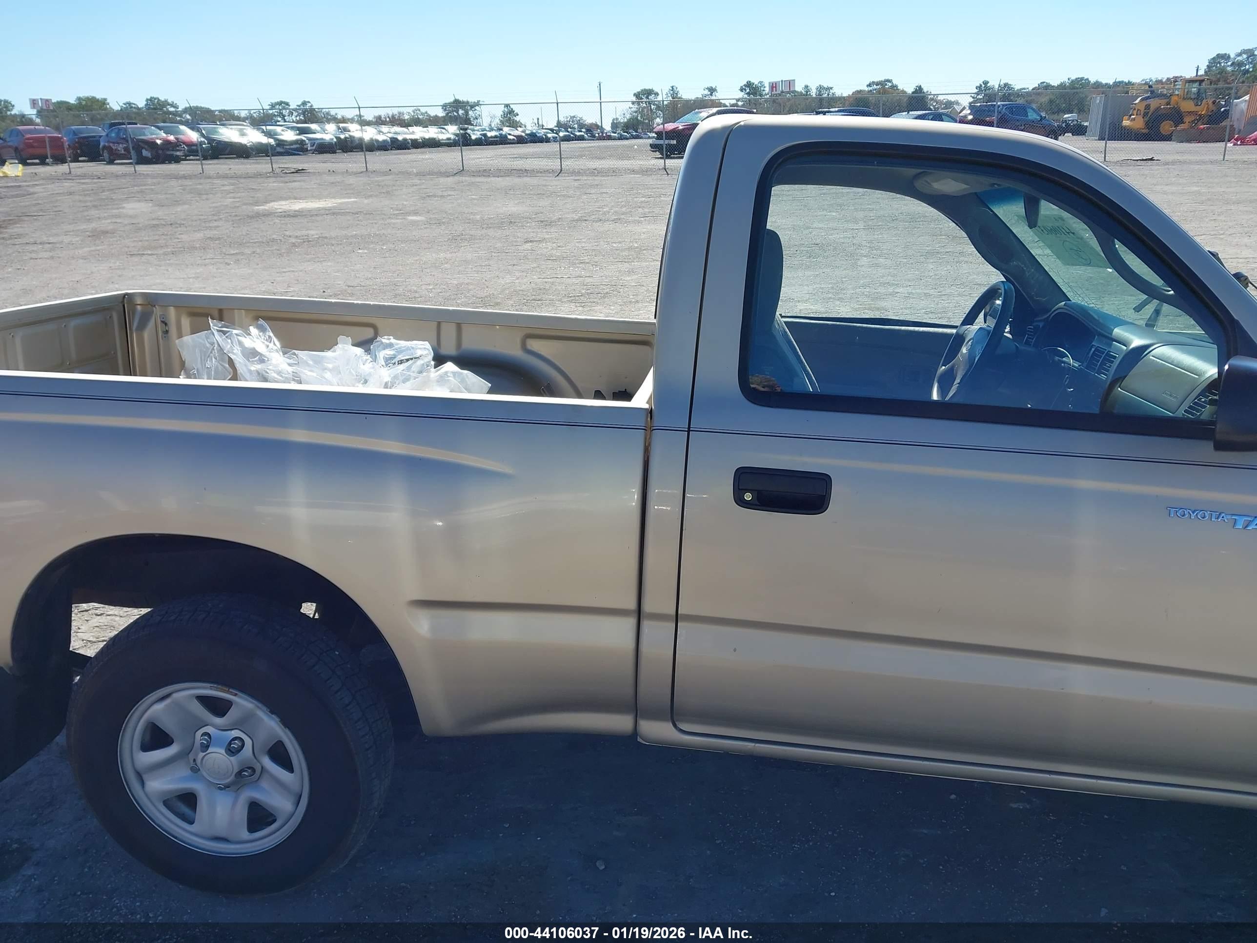 TOYOTA TACOMA image 8