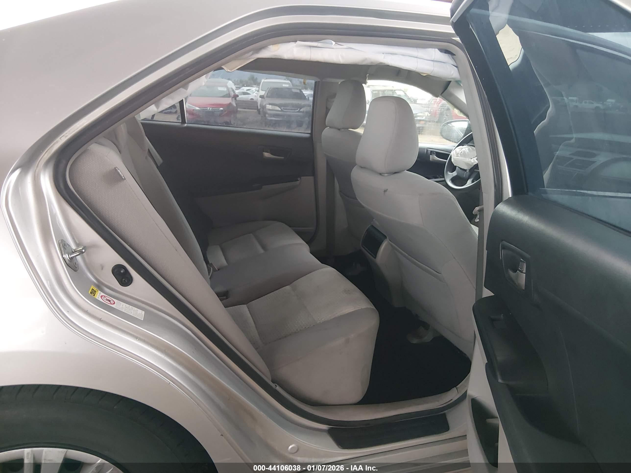 TOYOTA CAMRY image 8