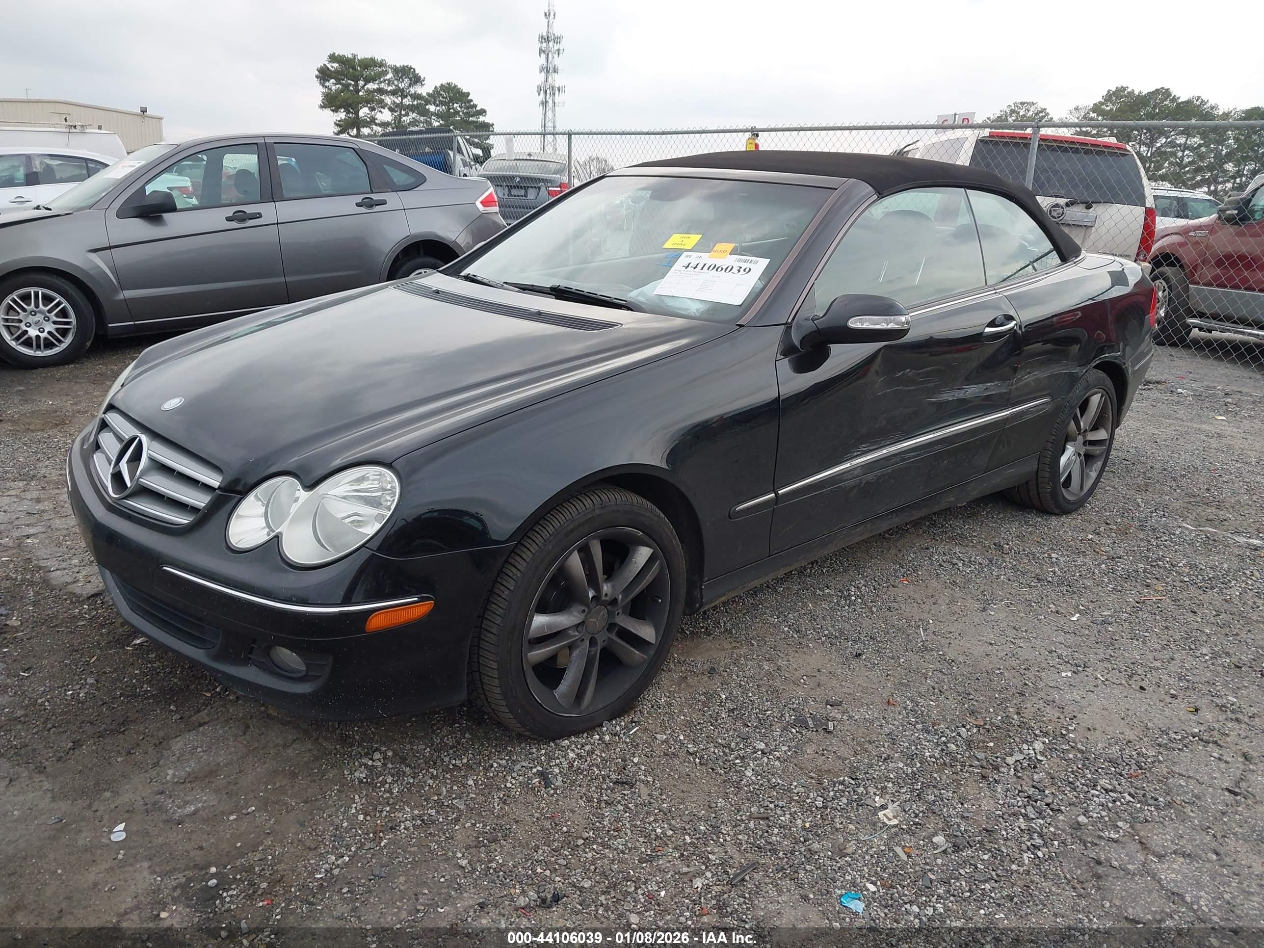MERCEDES-BENZ CLK image 2