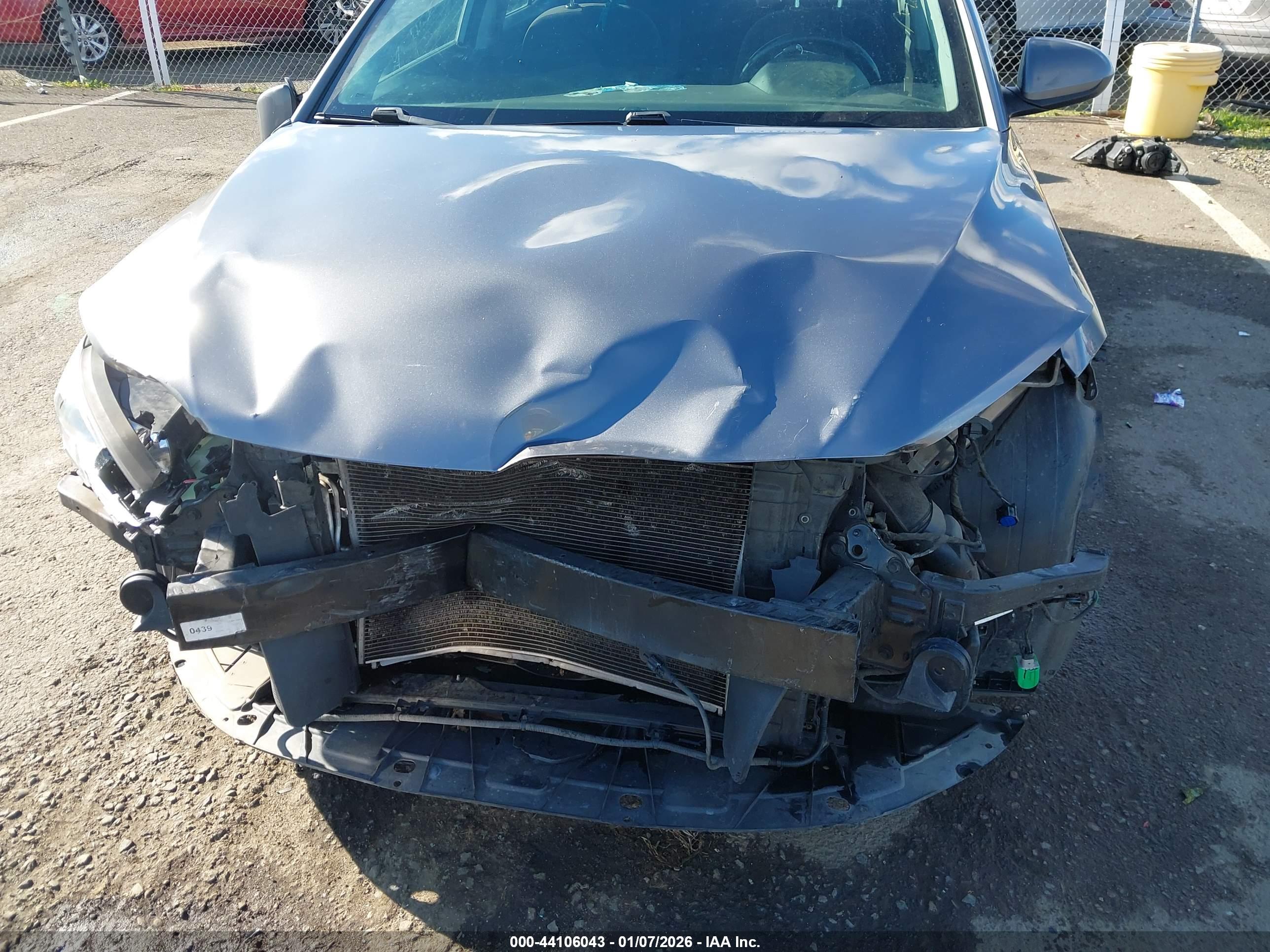 HYUNDAI ELANTRA image 6