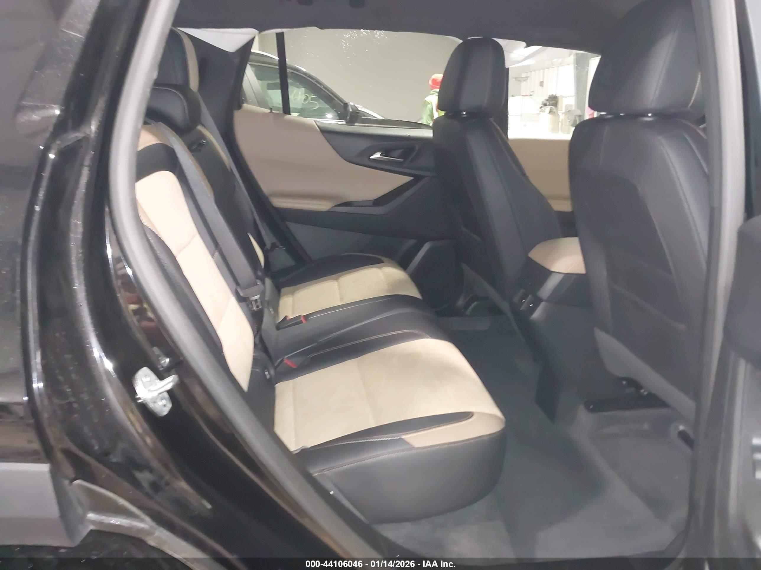 CHEVROLET EQUINOX image 8