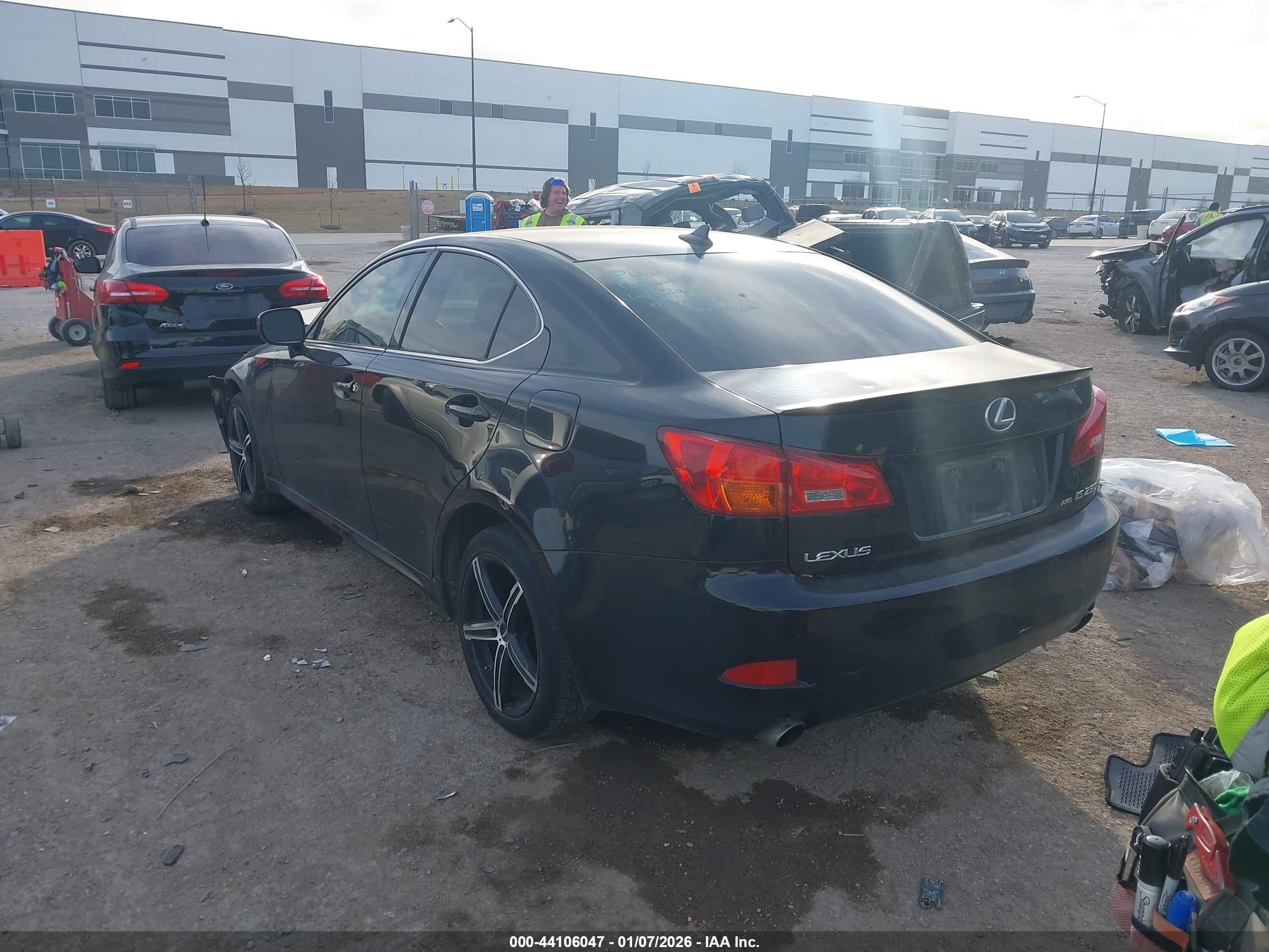 LEXUS IS image 3