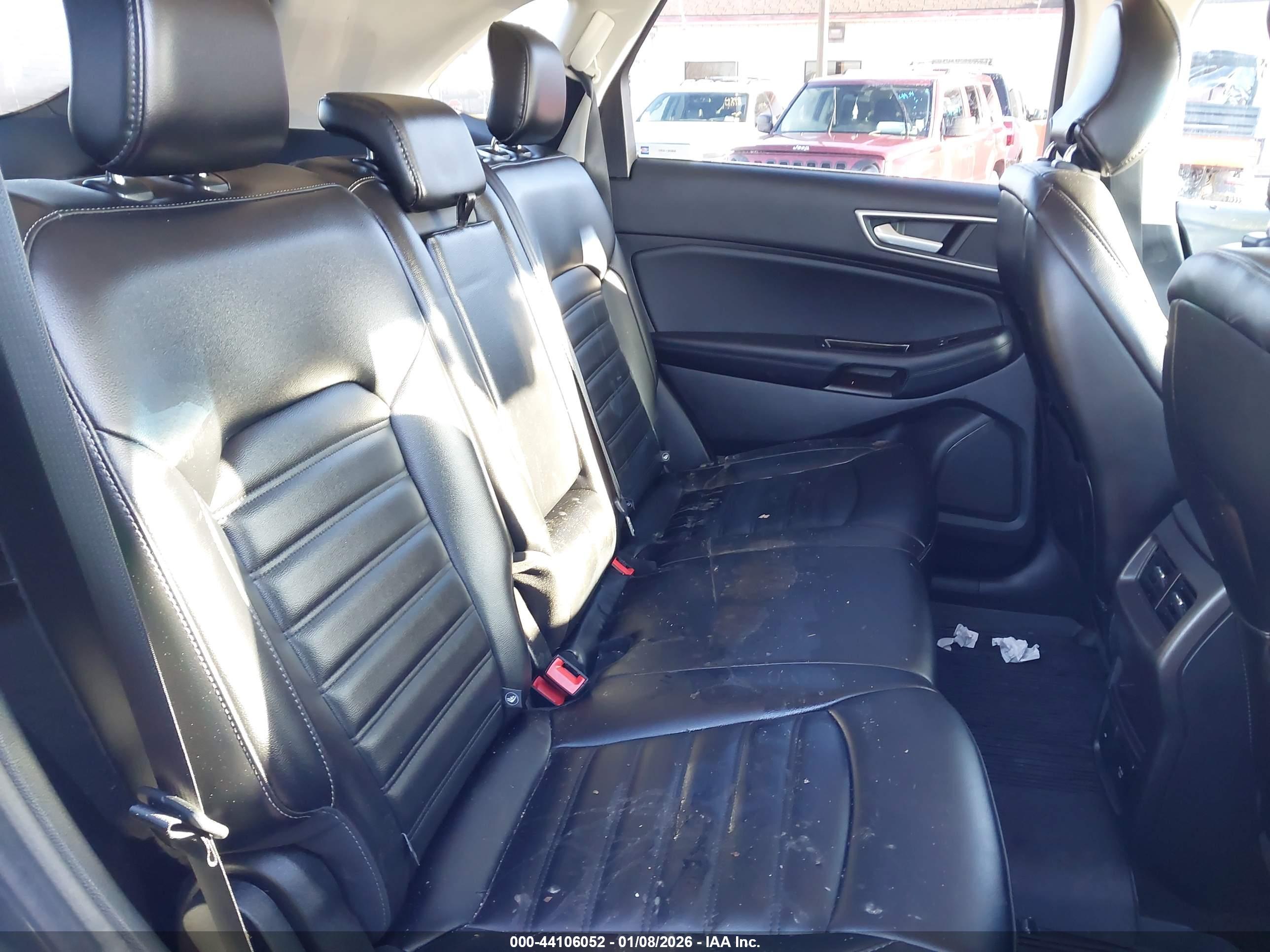 FORD EDGE image 8