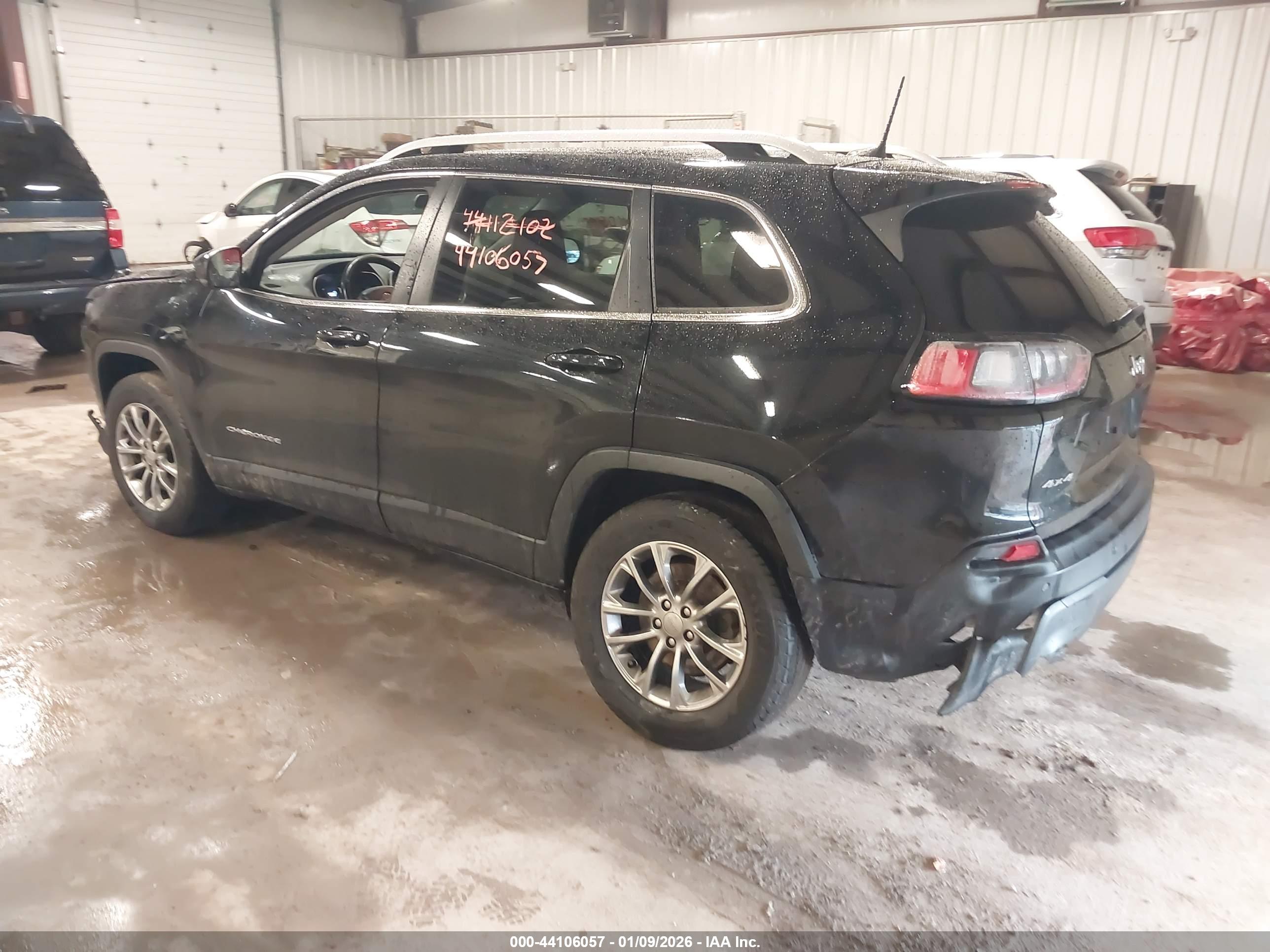 JEEP CHEROKEE image 3