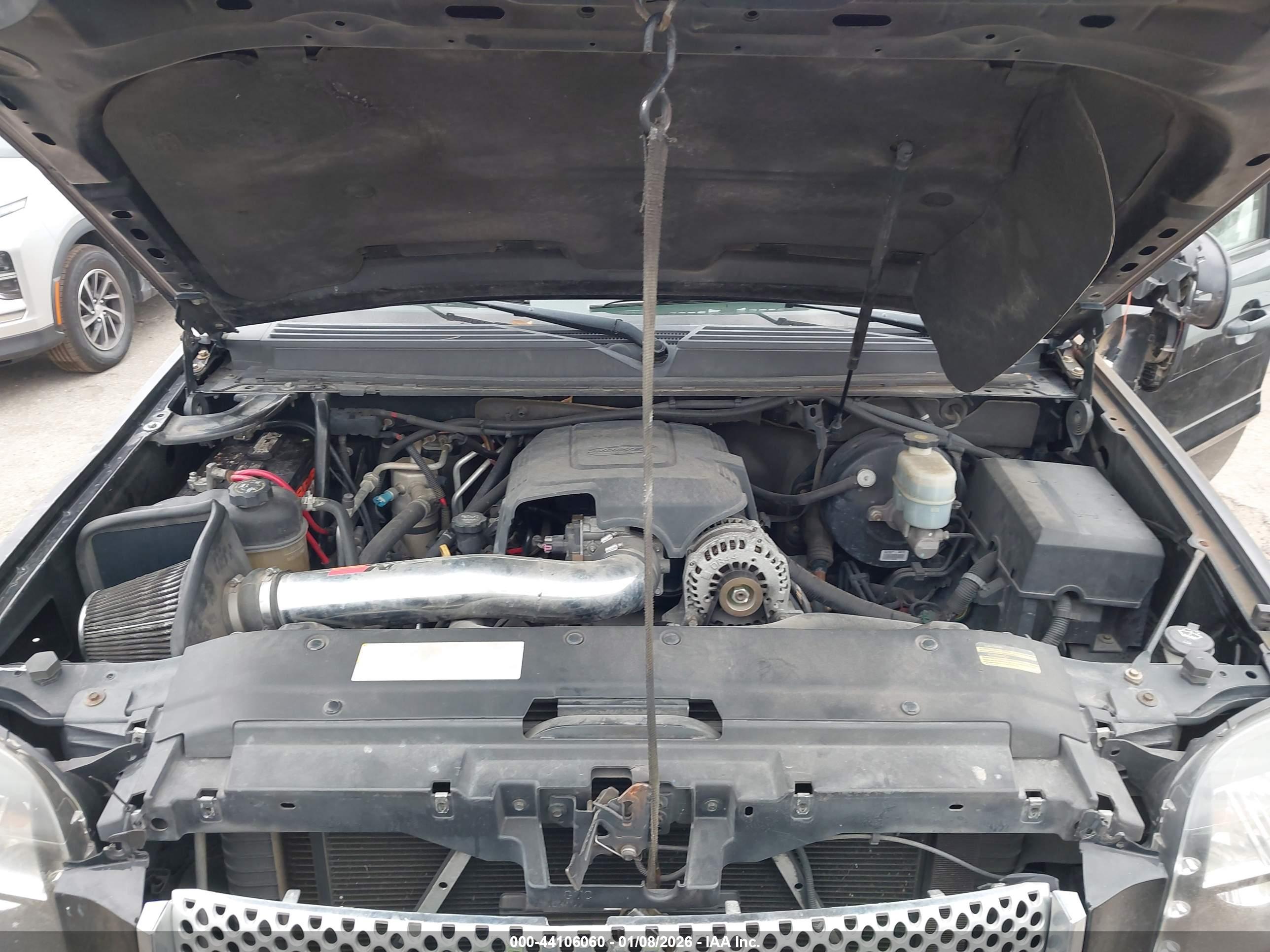 GMC YUKON image 10