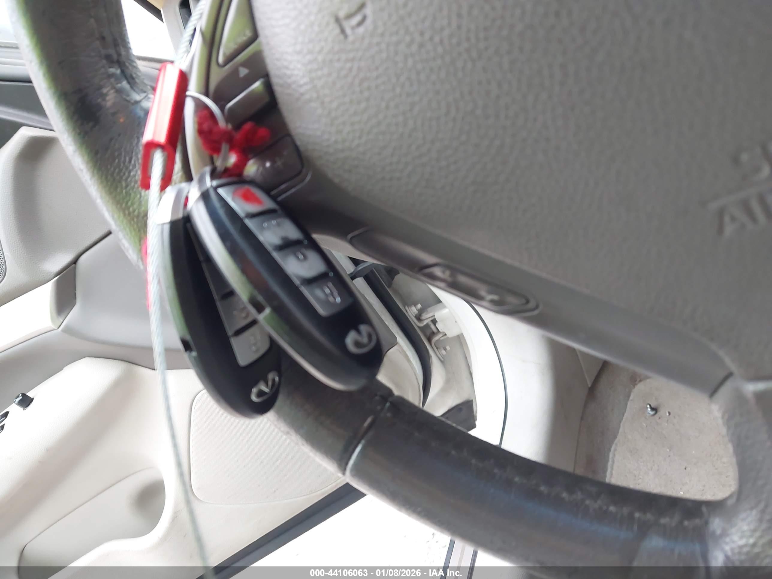INFINITI G25 image 11