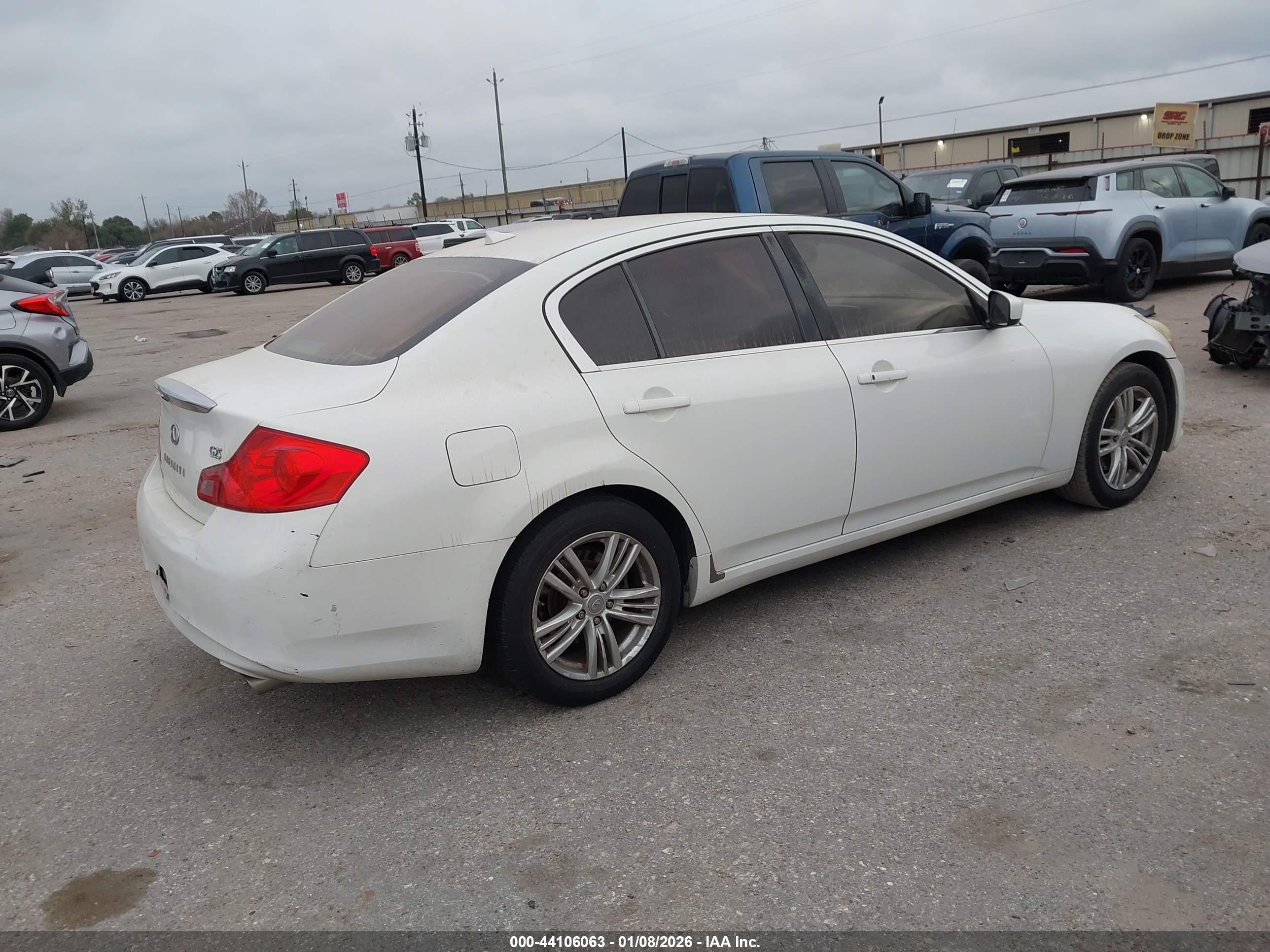 INFINITI G25 image 4
