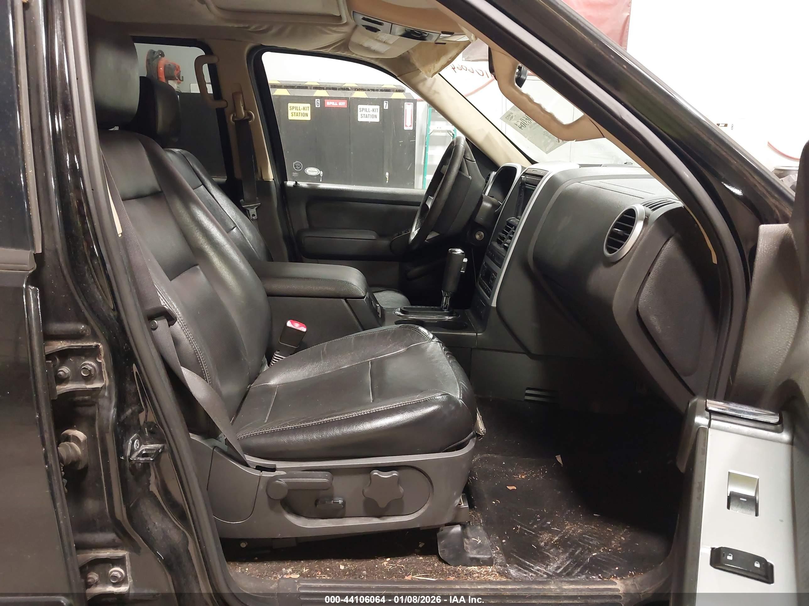 MERCURY MOUNTAINEER image 5