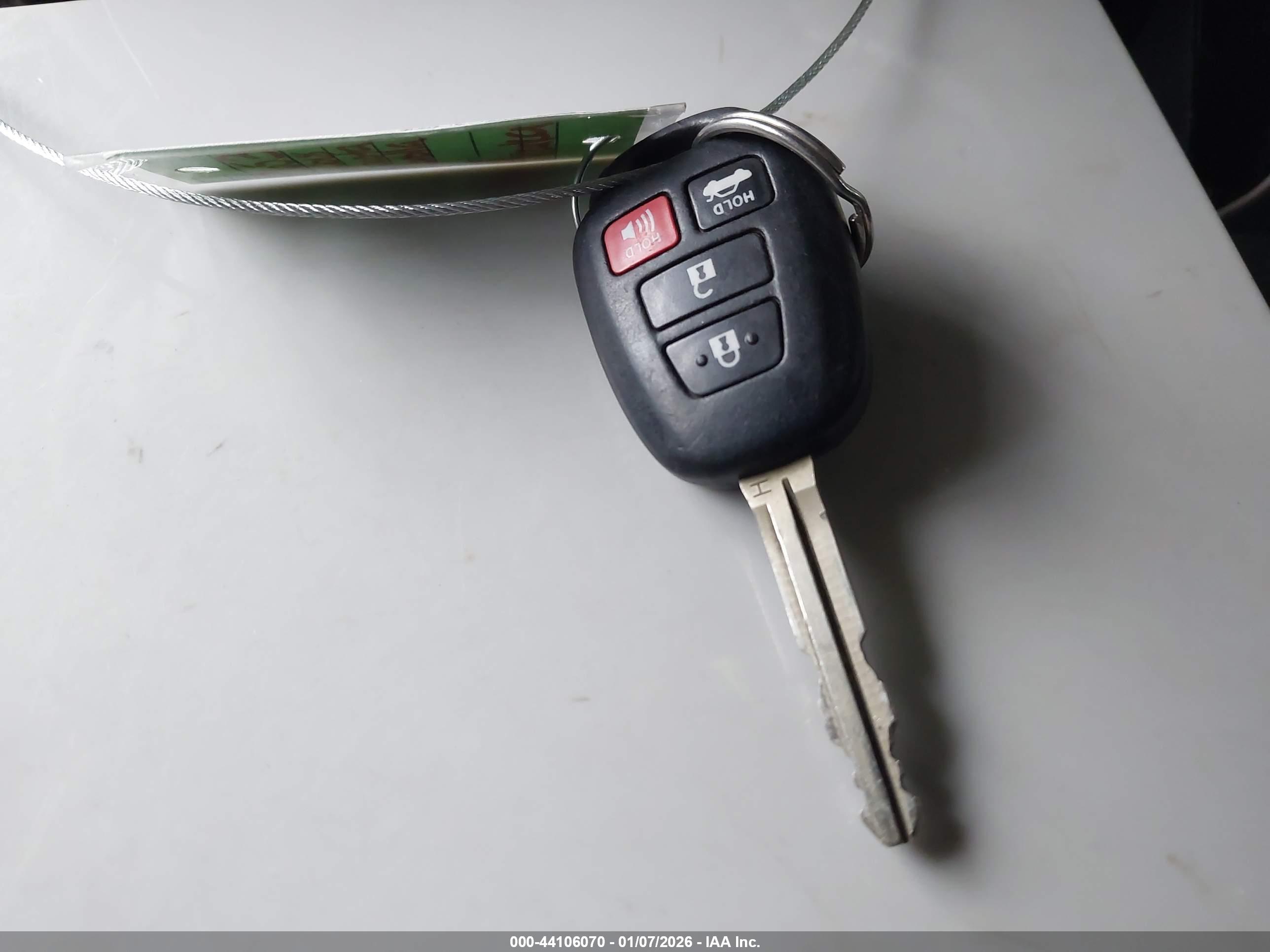 TOYOTA COROLLA image 11
