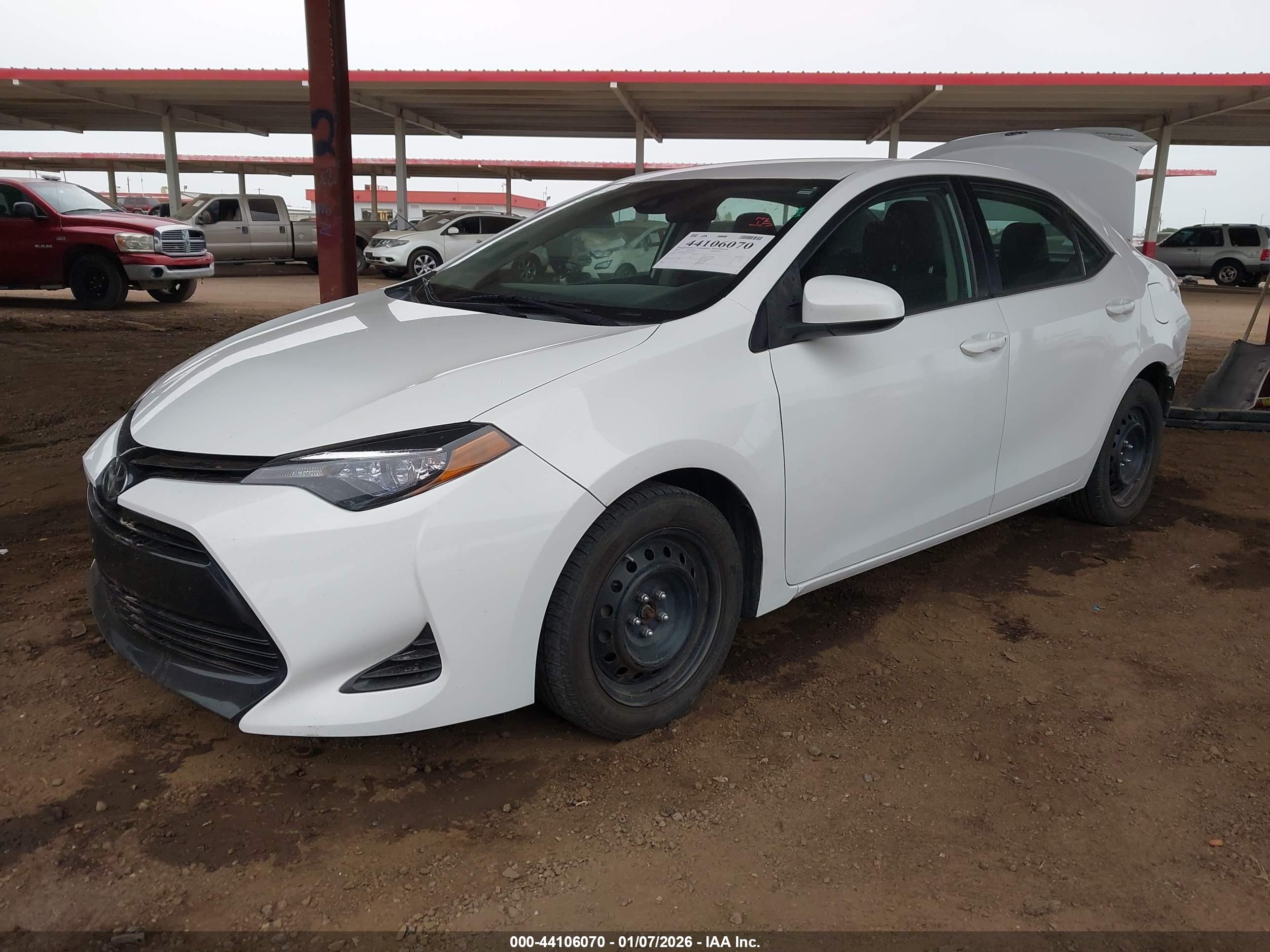 TOYOTA COROLLA image 2