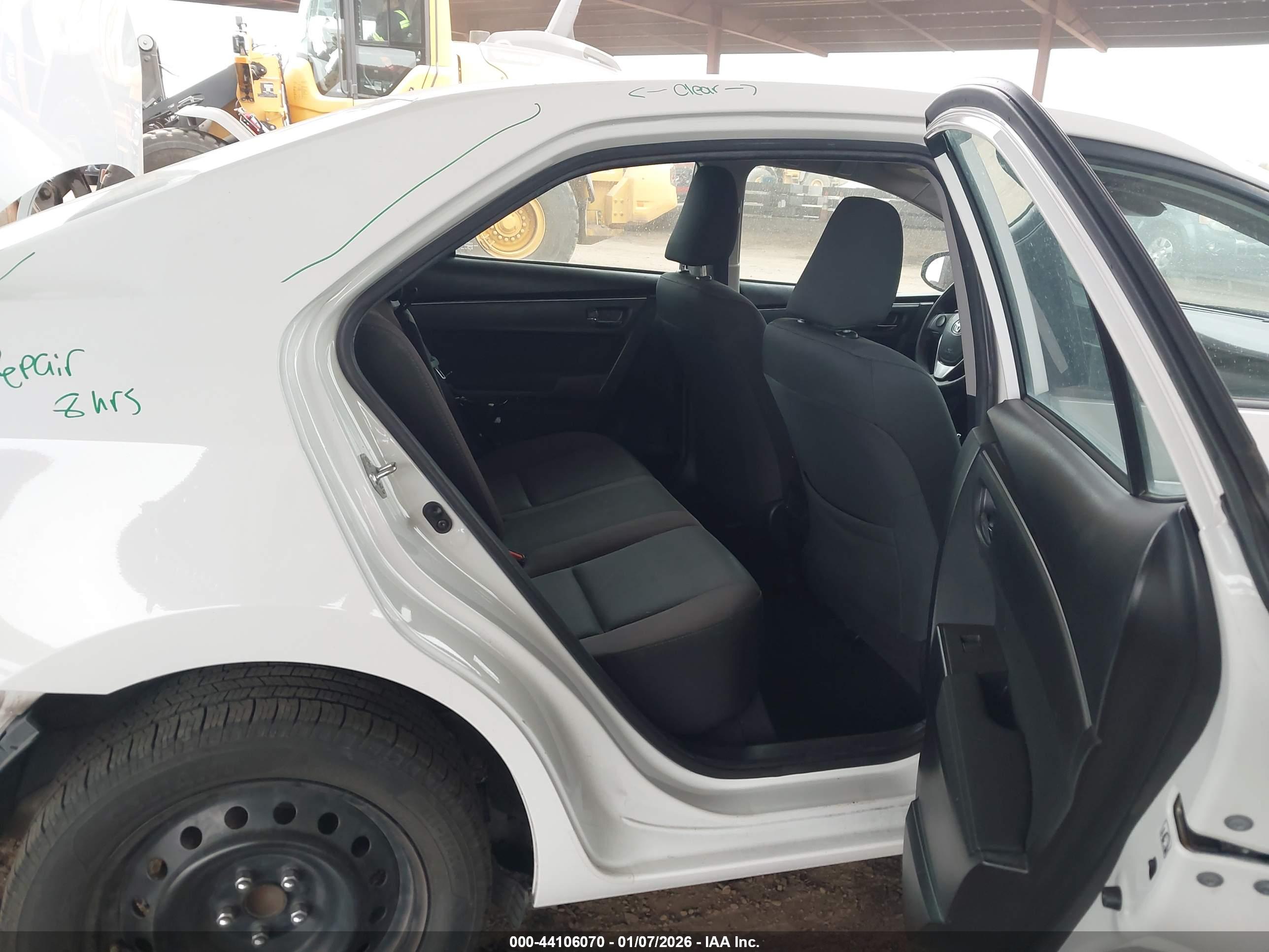 TOYOTA COROLLA image 8