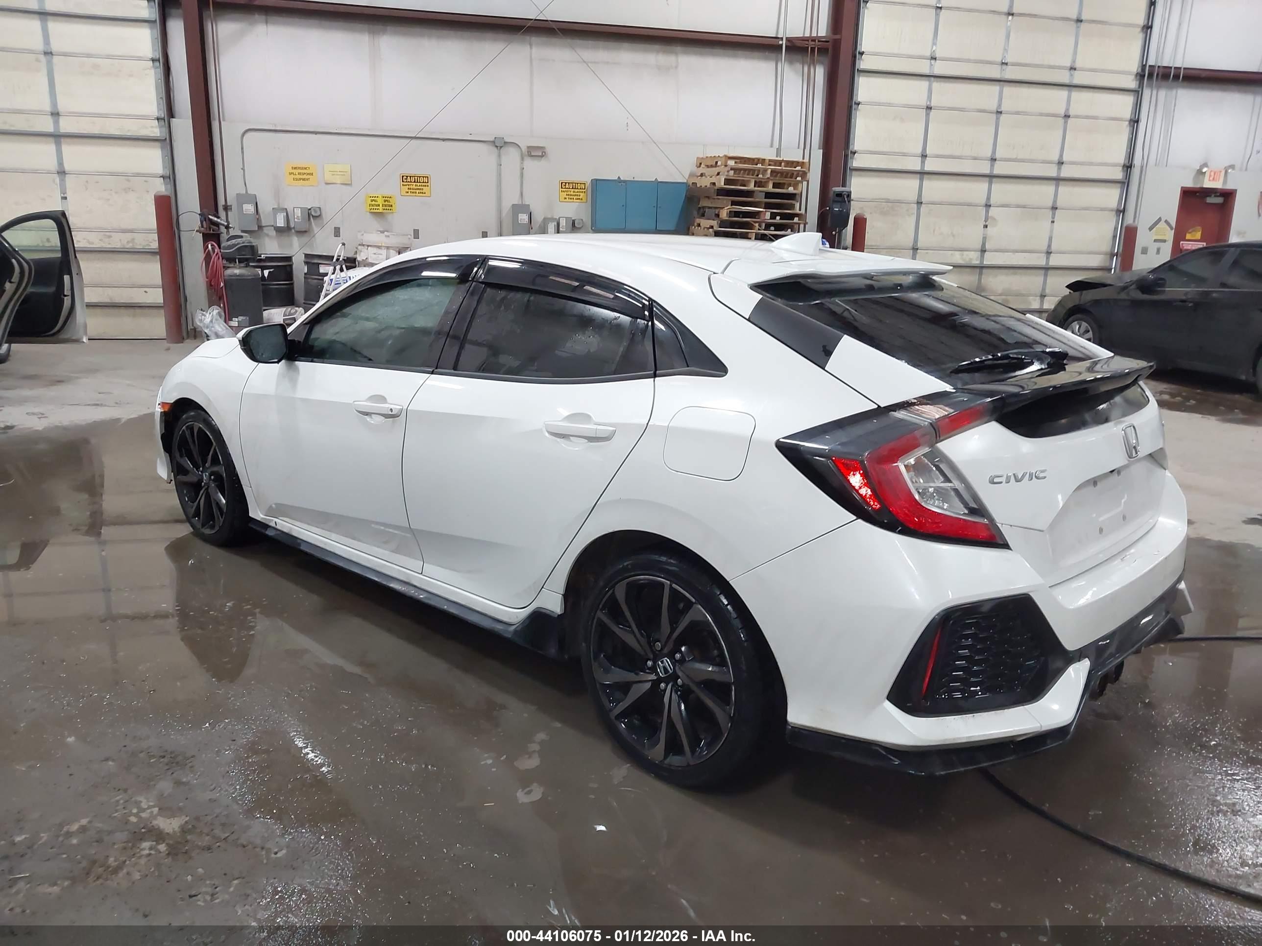 HONDA CIVIC image 3